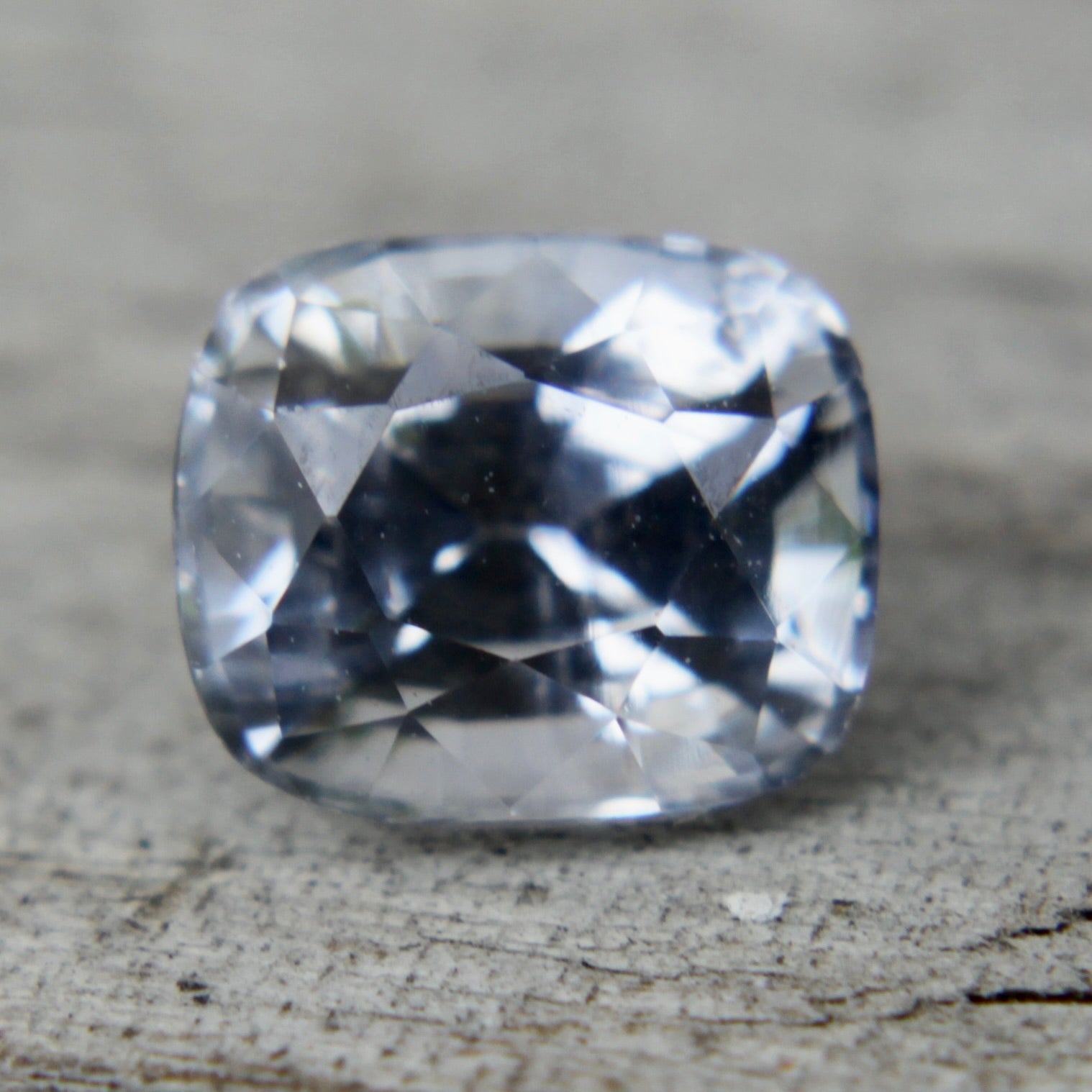 Natural White Sapphire - Sapphirepal