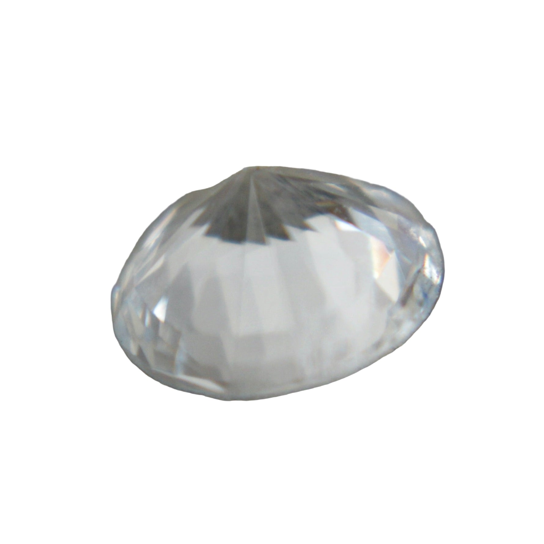 Colourless sapphire 6.39×6.39×3.67 mm – side profile