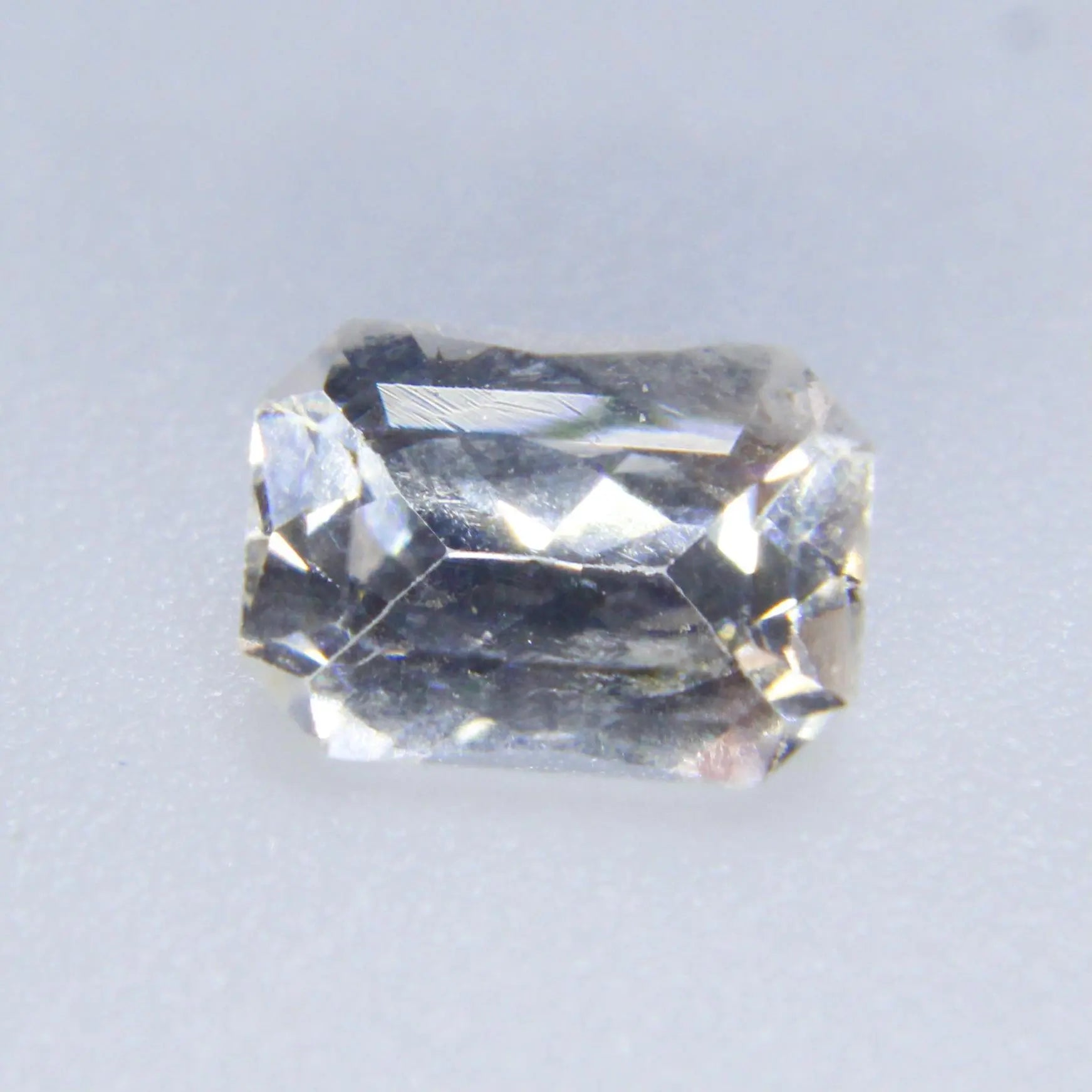 Natural White Sapphire - Sapphirepal