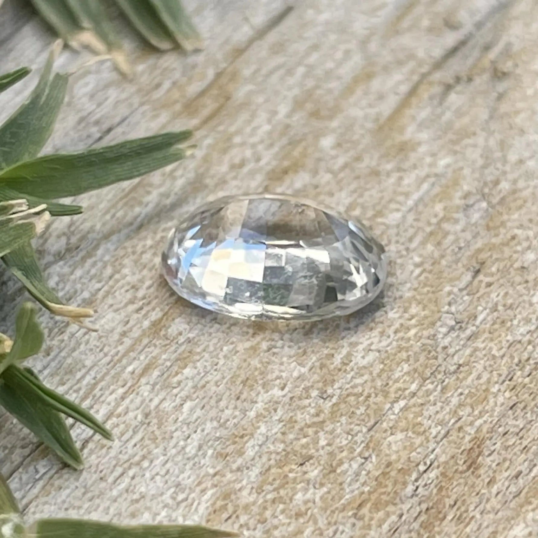 Natural White Sapphire - Sapphirepal