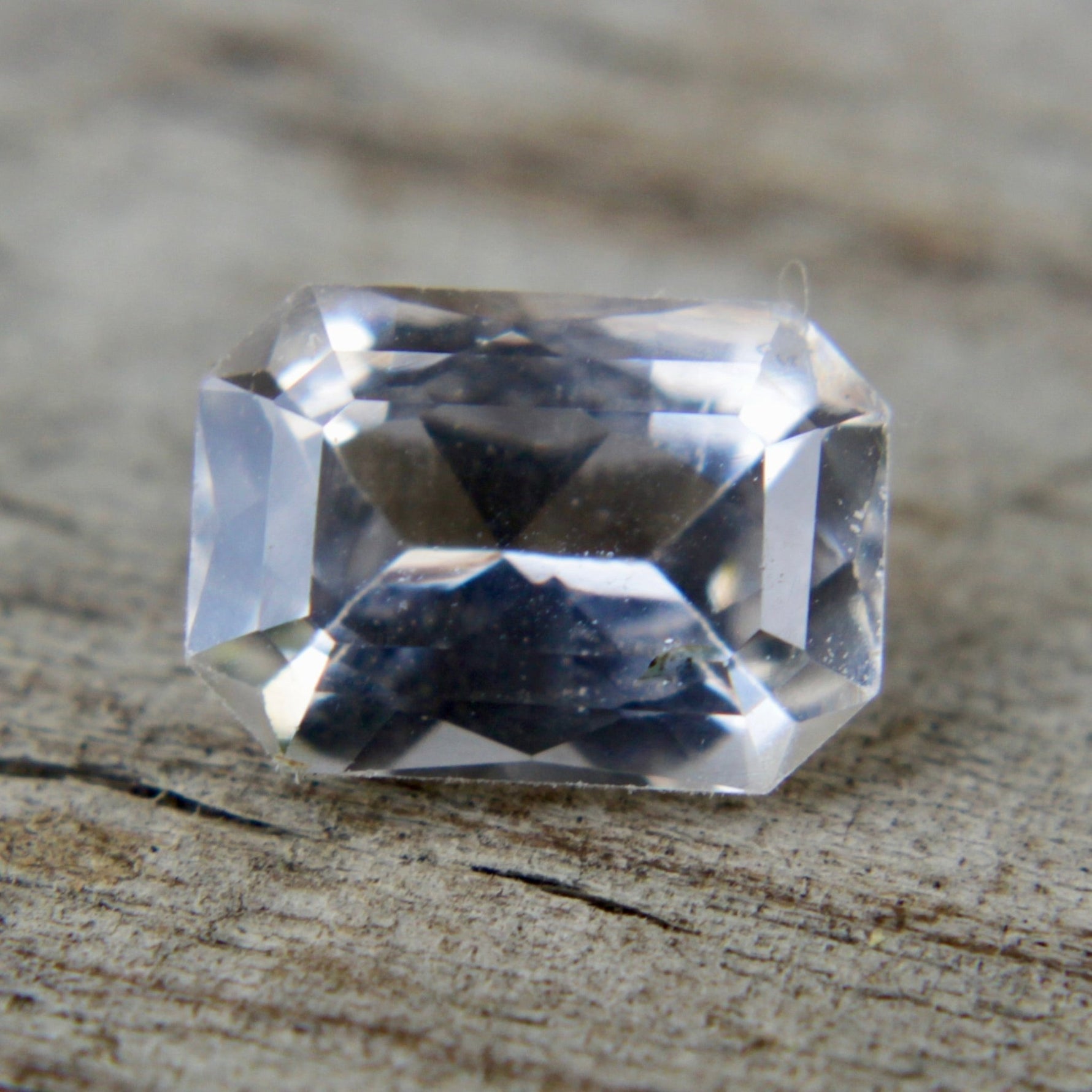Natural White Sapphire - Sapphirepal