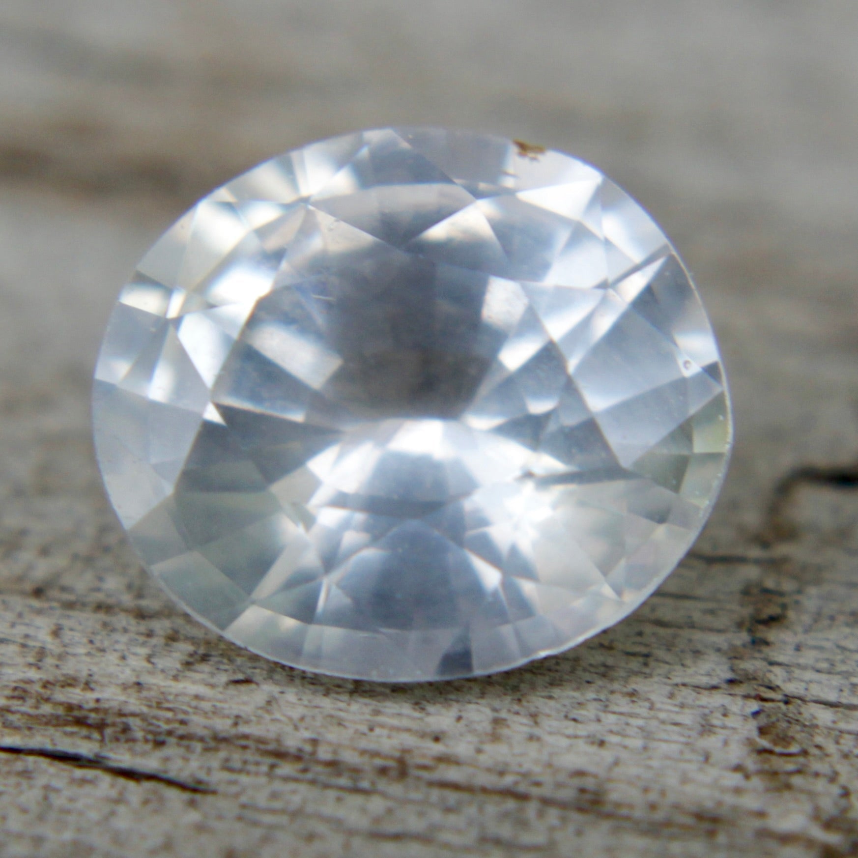 Natural White Sapphire - Sapphirepal