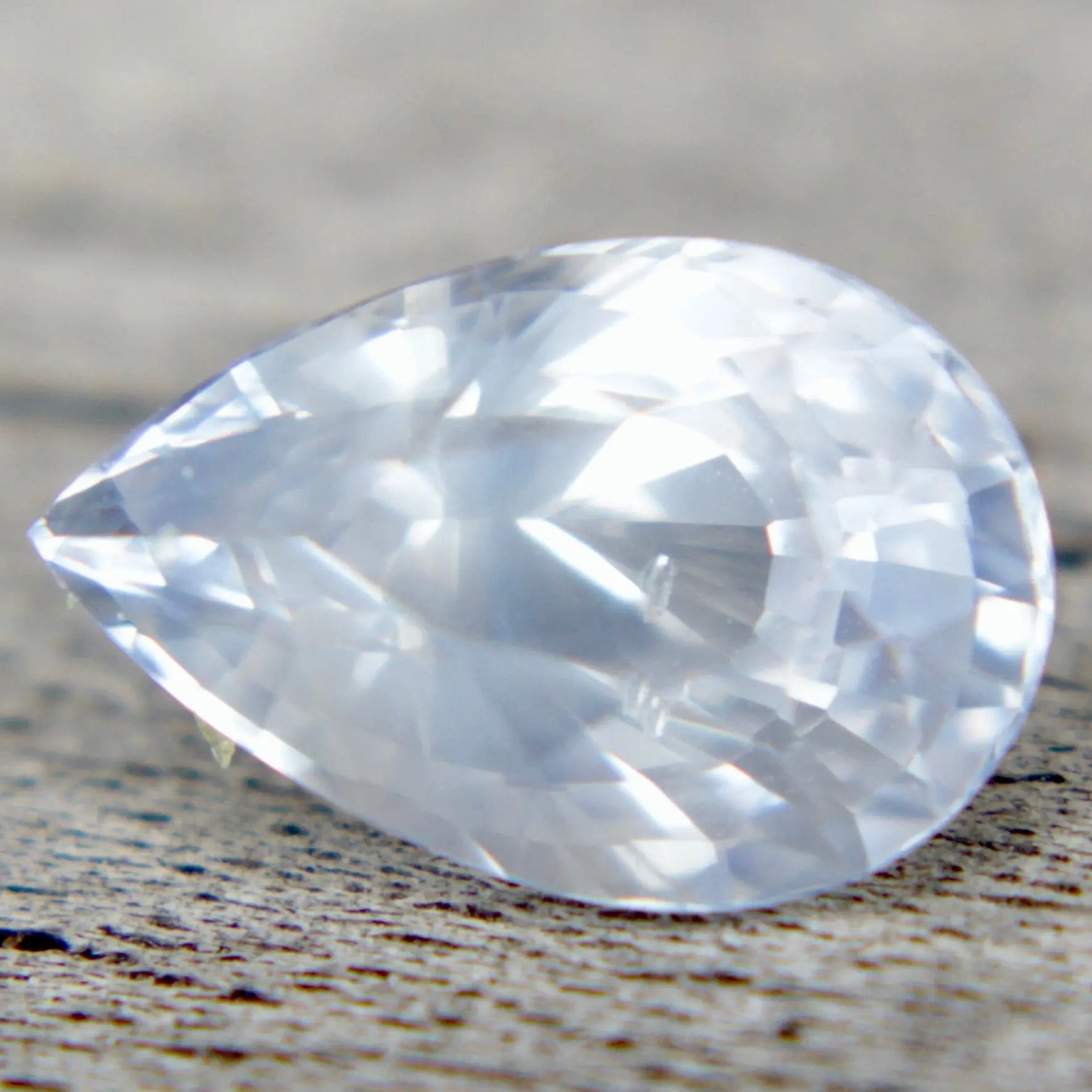 Natural White Sapphire - Sapphirepal