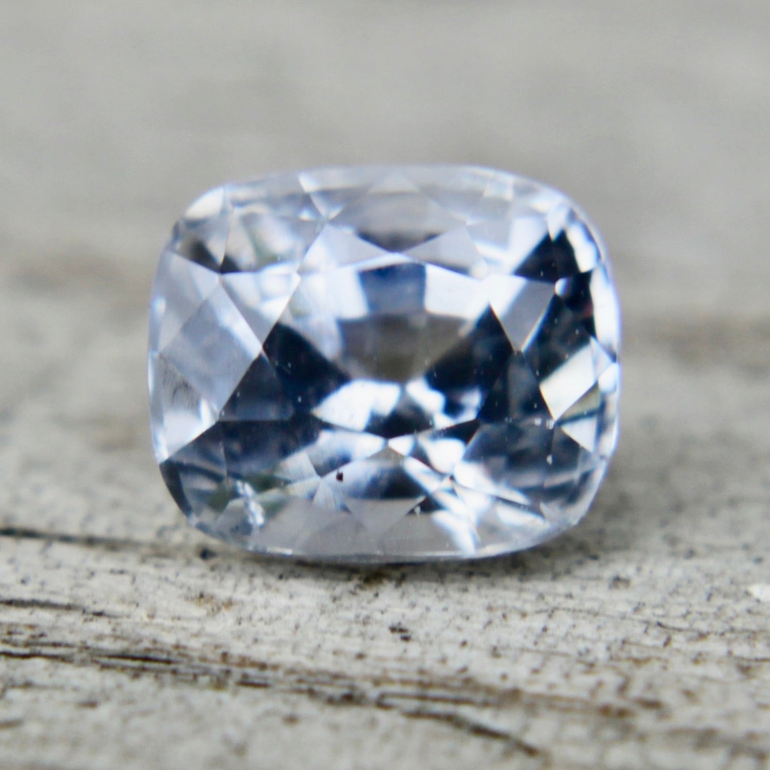 Natural White Sapphire - Sapphirepal