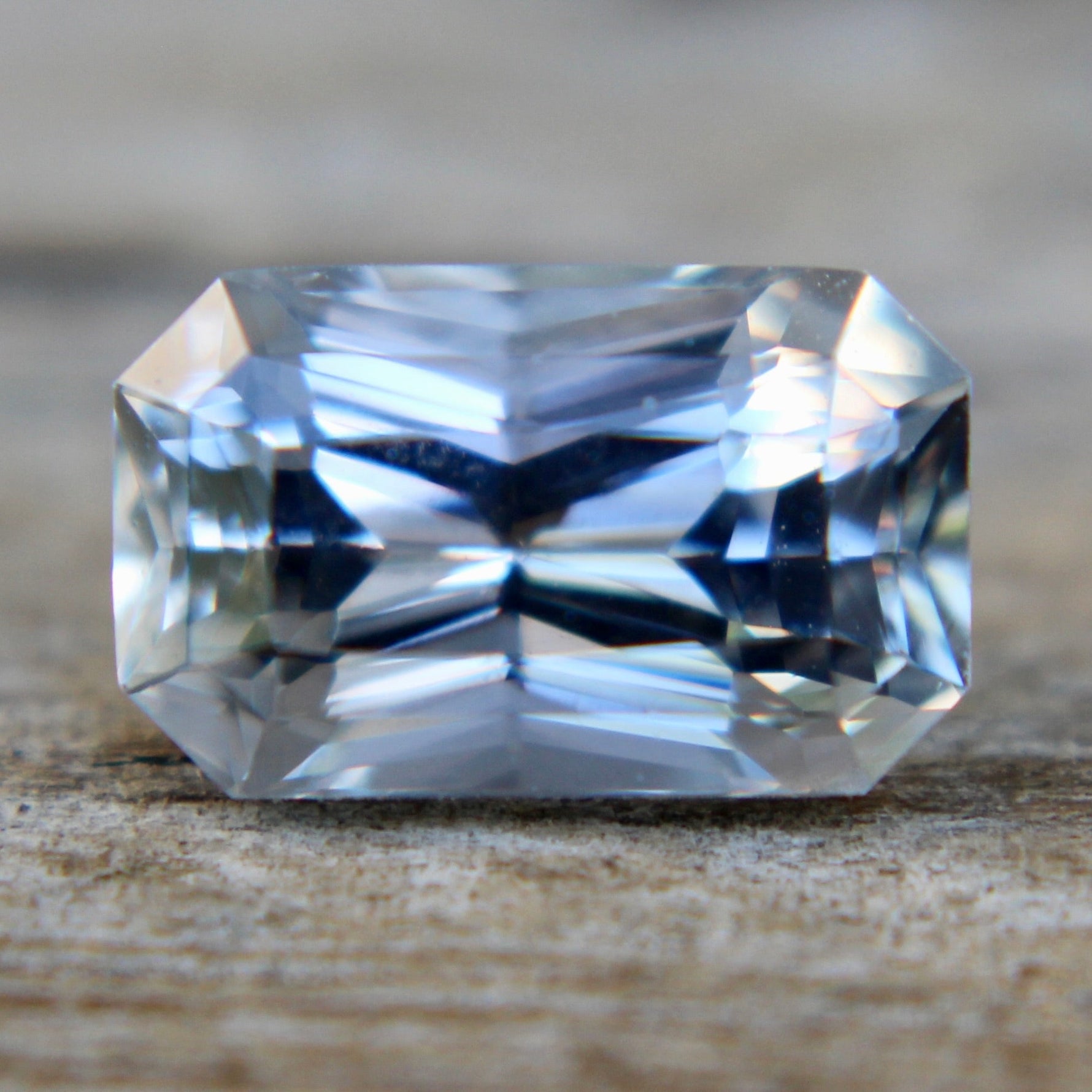 Natural White Sapphire - Sapphirepal