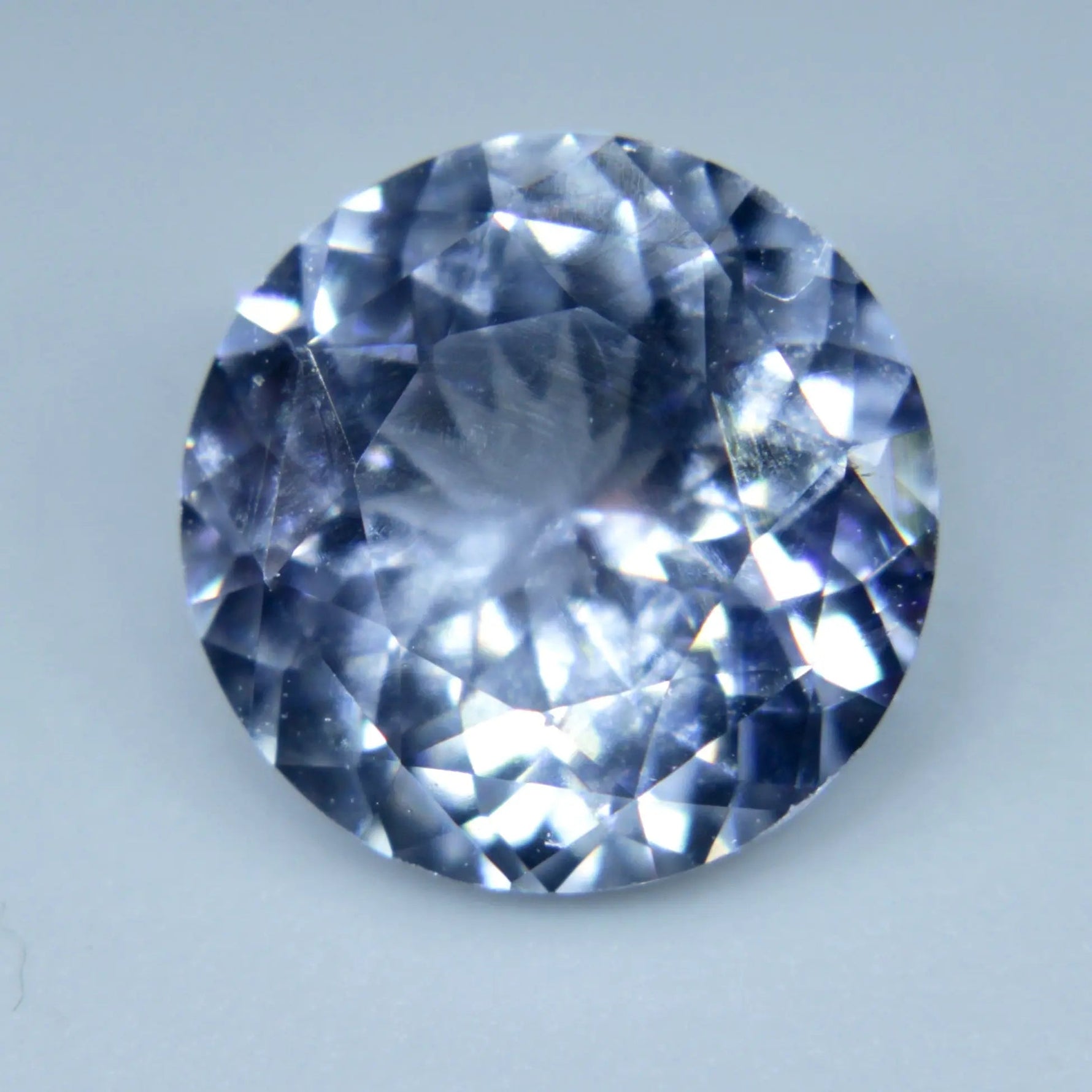 Natural White Sapphire - Sapphirepal