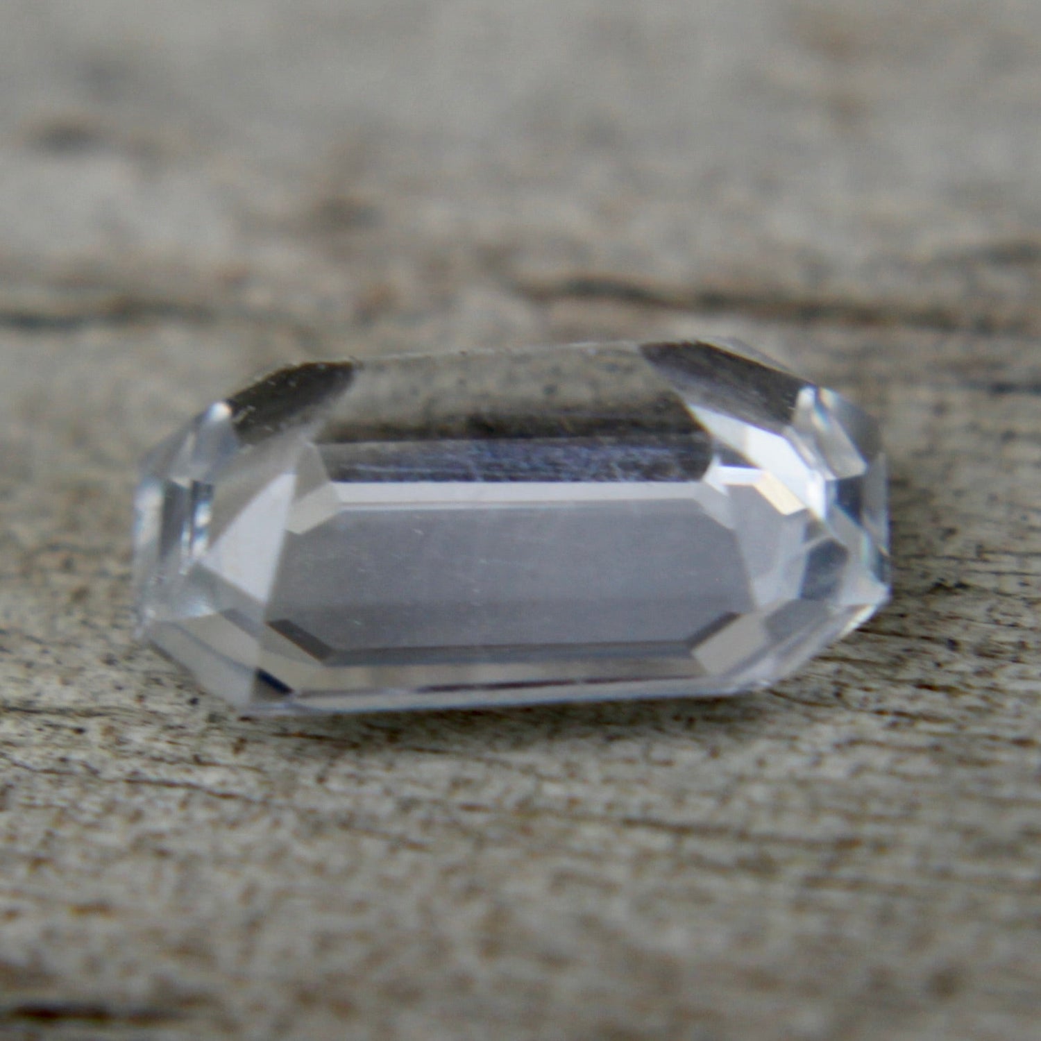 Natural White Sapphire - Sapphirepal