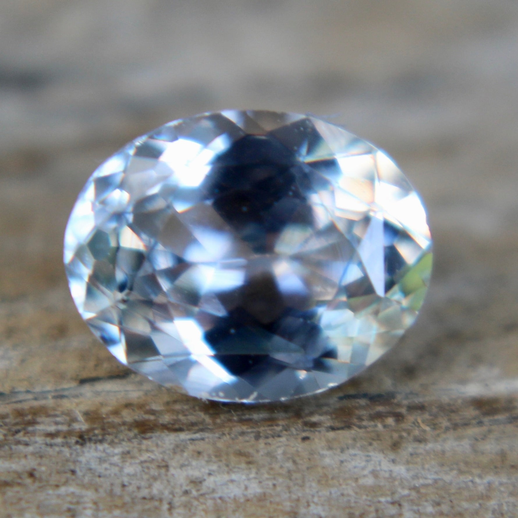 Natural White Sapphire - Sapphirepal