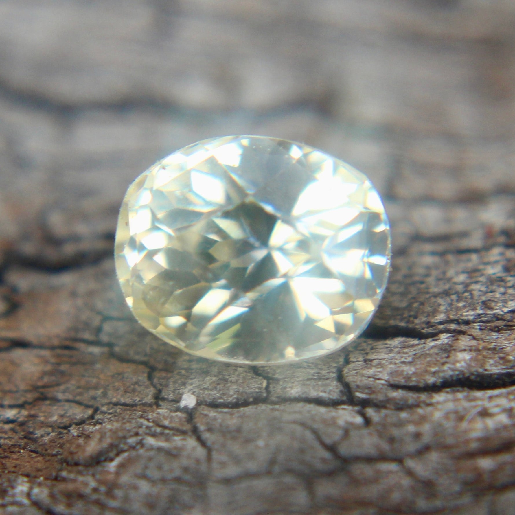 Natural Yellow Blue Sapphire - Sapphirepal
