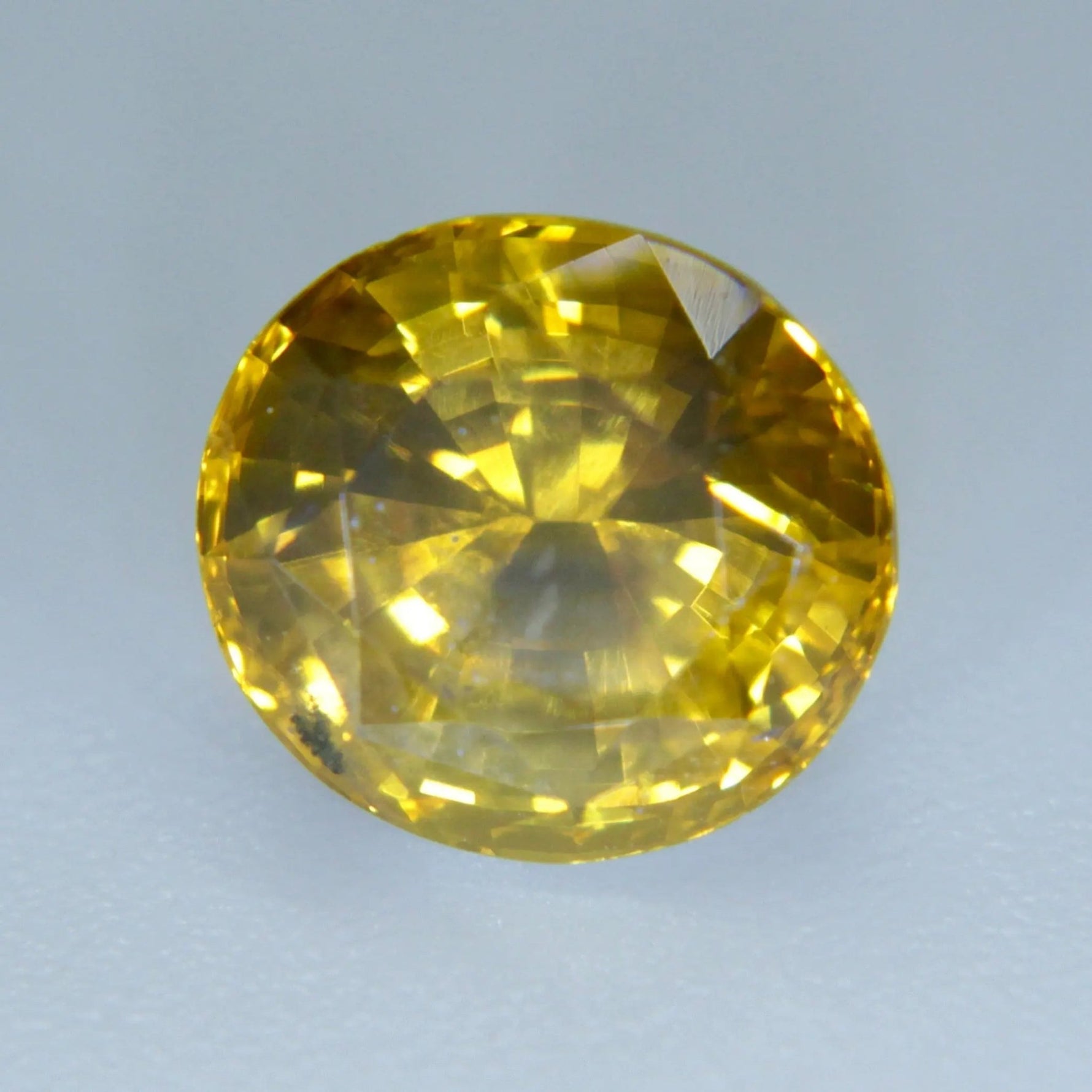Natural Yellow Blue Sapphire - Sapphirepal