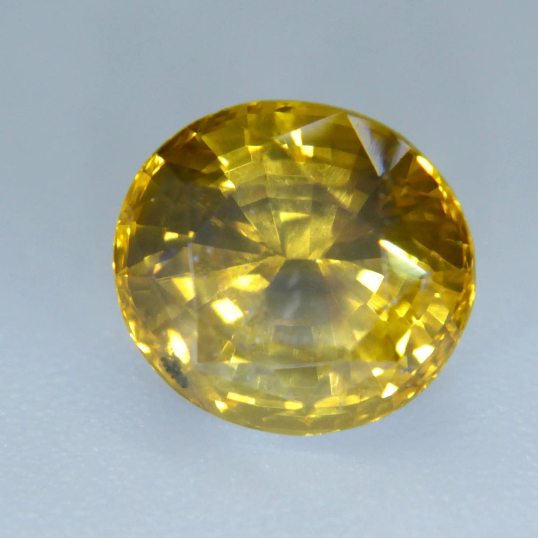 Natural Yellow Blue Sapphire - Sapphirepal