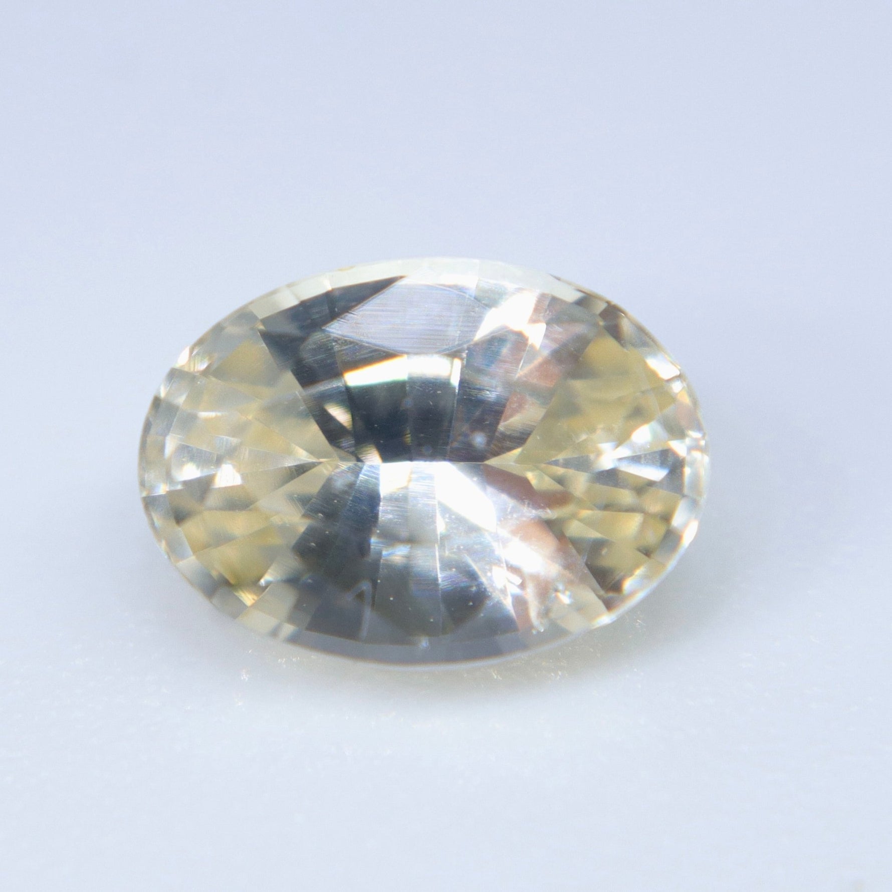 Natural Yellow Sapphire 1.14 Carat – Unheated VVS Oval Cut Ceylon Gemstone - Sapphirepal
