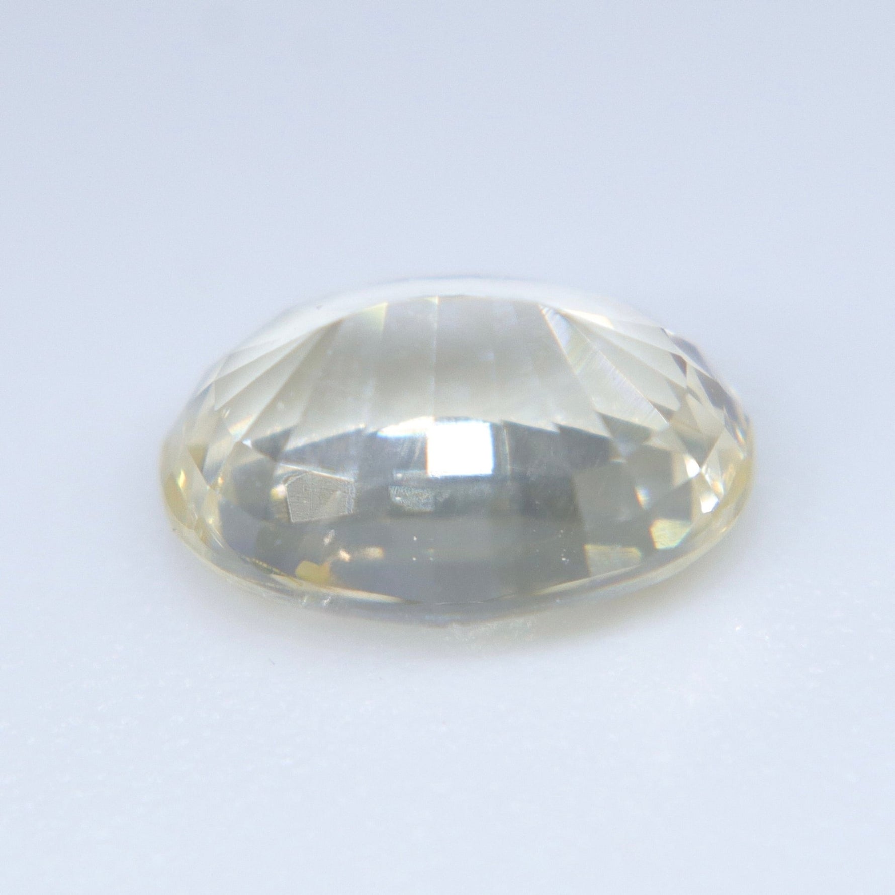 Natural Yellow Sapphire 1.14 Carat – Unheated VVS Oval Cut Ceylon Gemstone - Sapphirepal