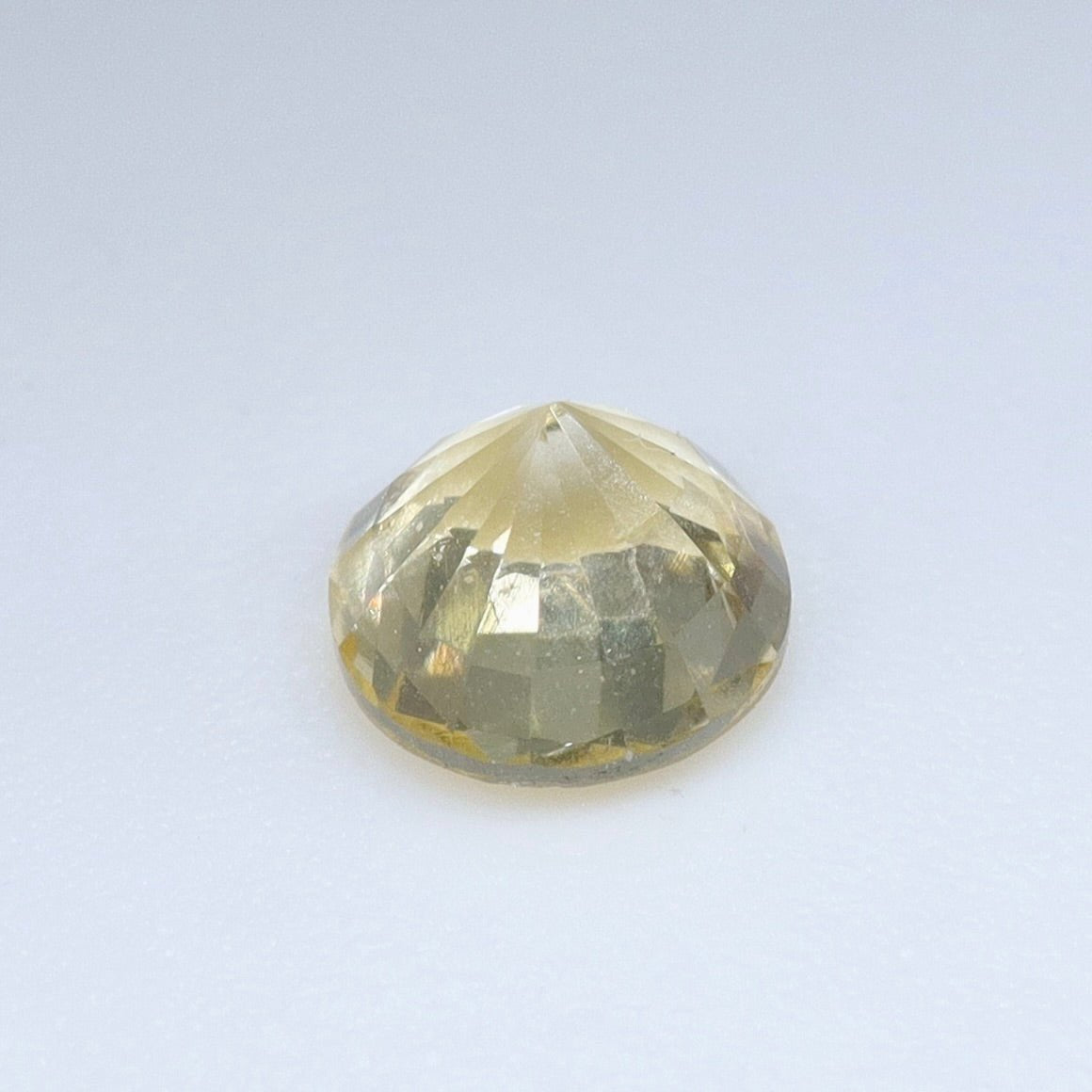 Natural Yellow Sapphire – Unheated 0.84 Carat from Ceylon - Sapphirepal