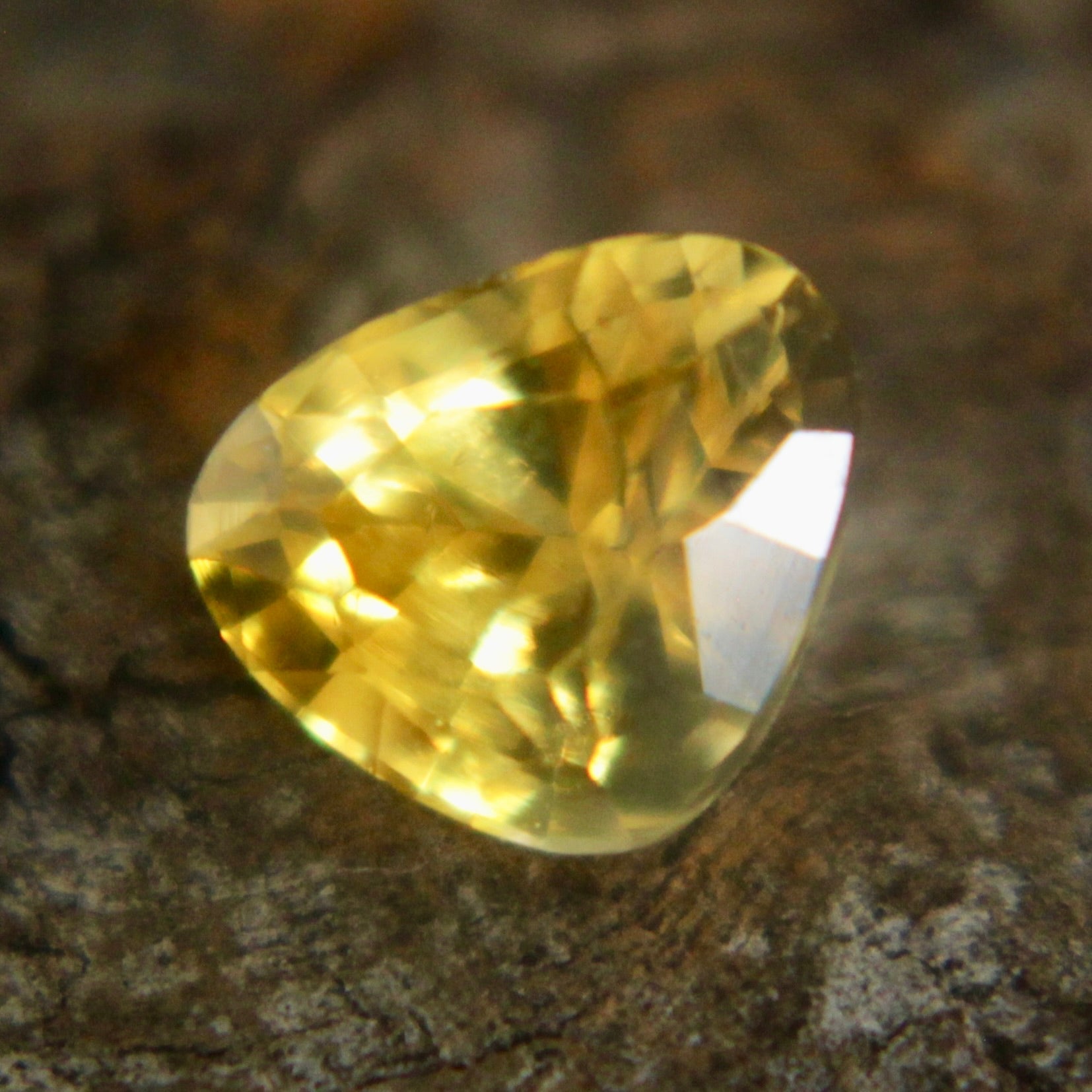 Natural Yellow Sapphire - Sapphirepal