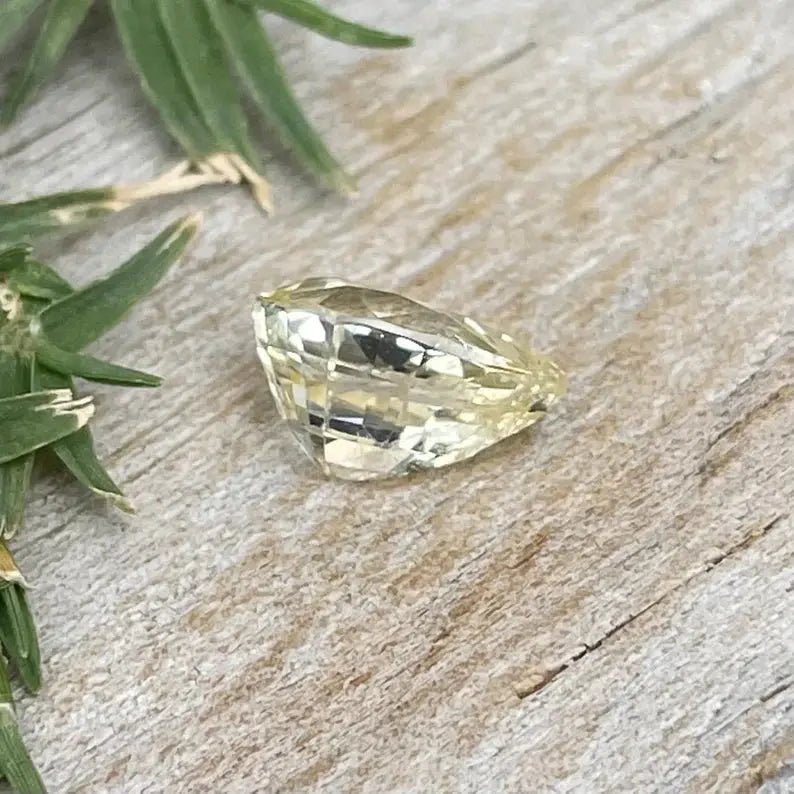 Natural Yellow Sapphire - Sapphirepal