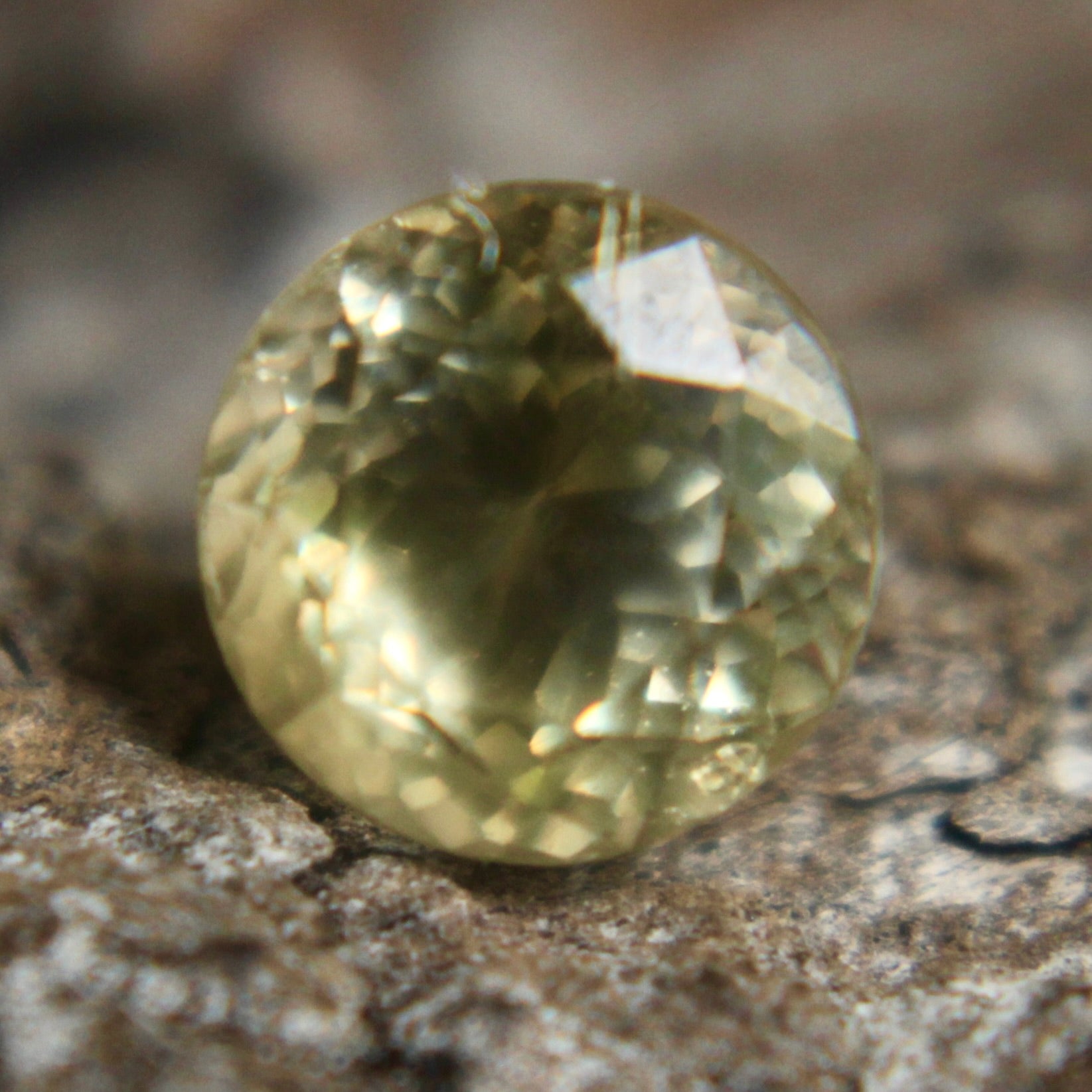 Natural Ceylon Yellow Sapphire Stone for Engagement Rings and Collectors