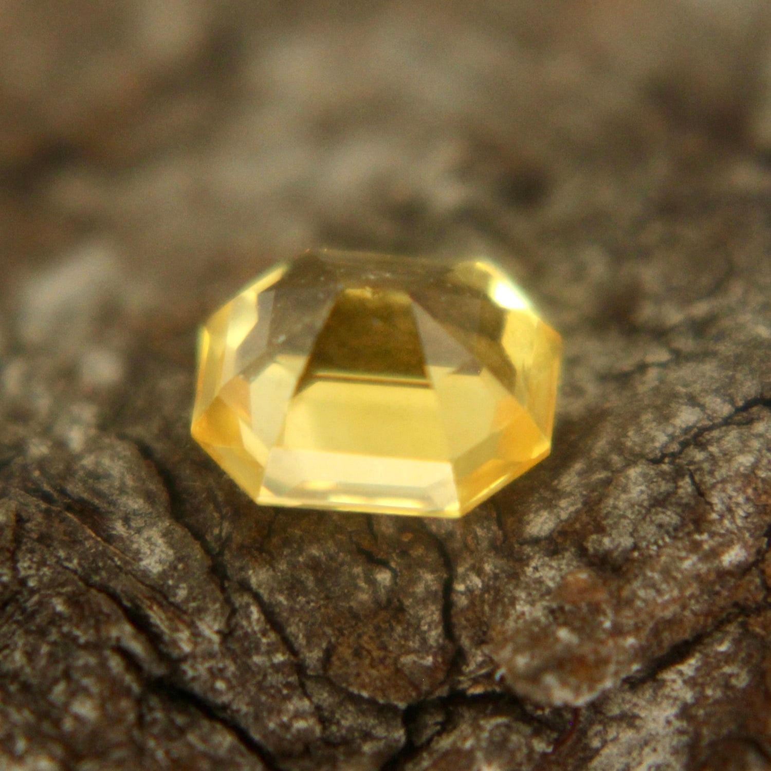 Natural Yellow Sapphire - Sapphirepal