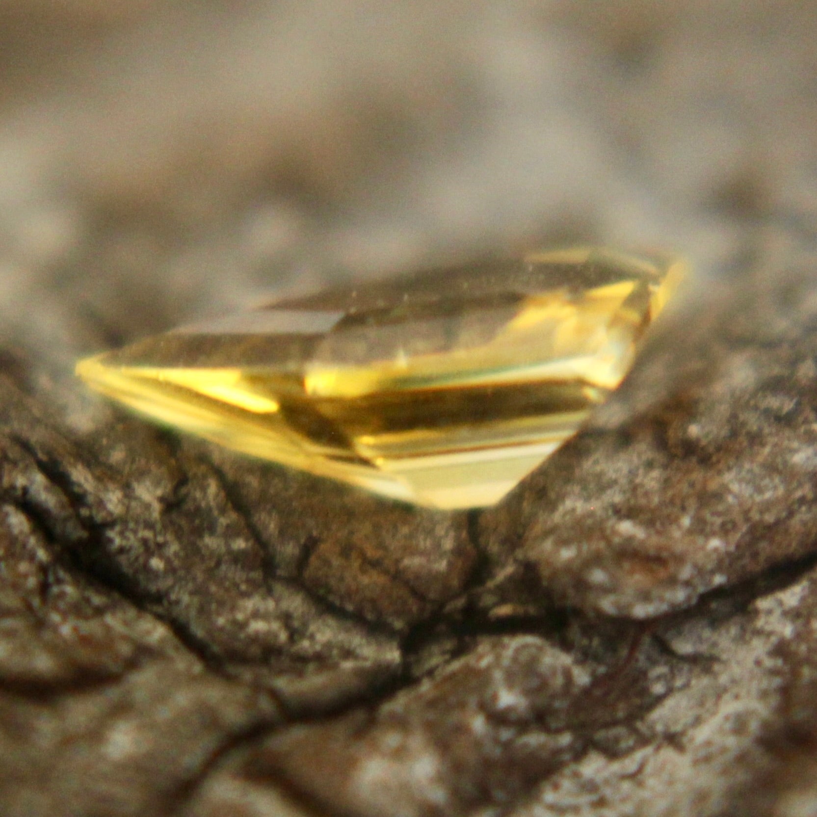 Natural Yellow Sapphire - Sapphirepal