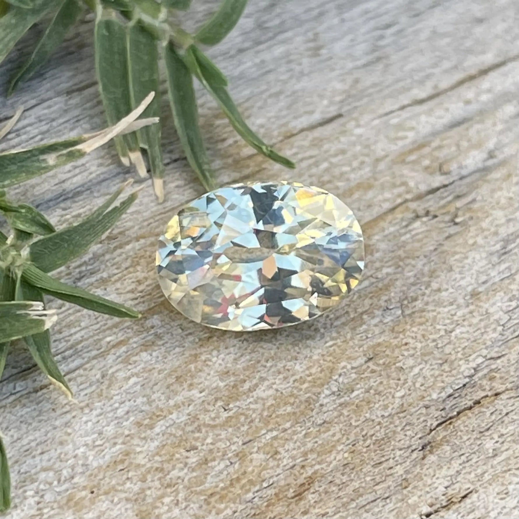 Natural Yellow Sapphire - Sapphirepal