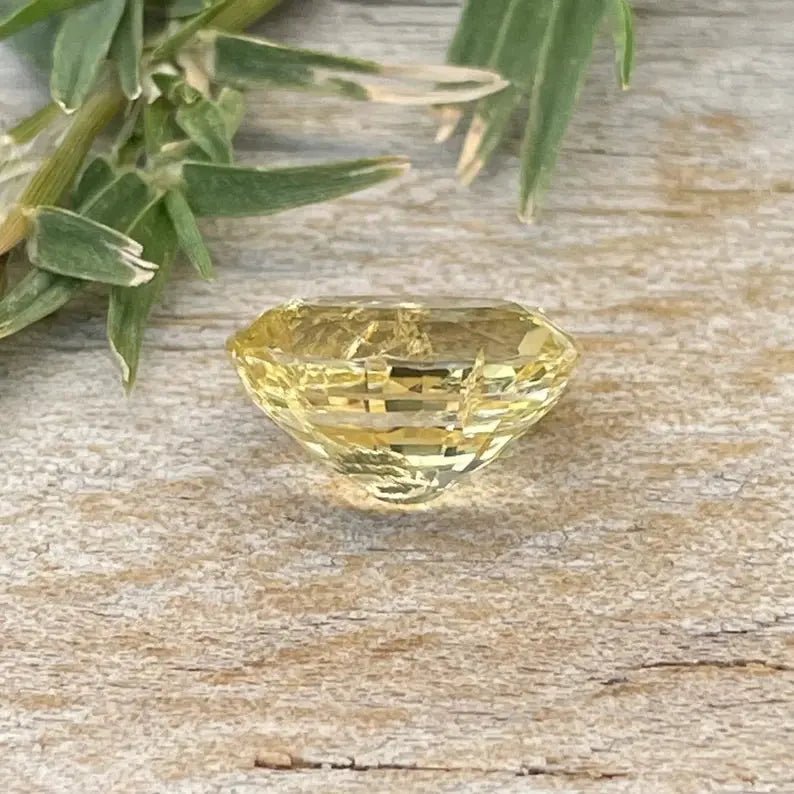 Natural Yellow Sapphire - Sapphirepal