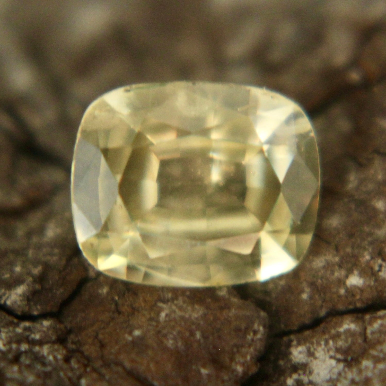 Natural Yellow Sapphire - Sapphirepal