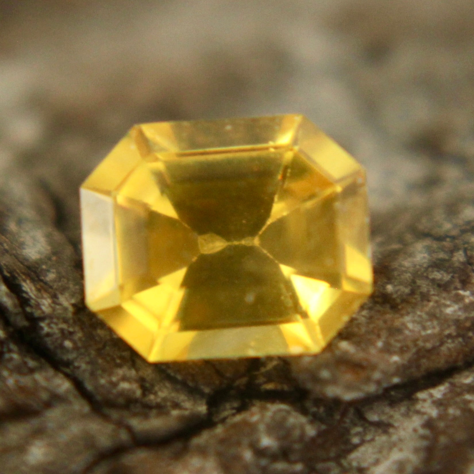 Natural Yellow Sapphire - Sapphirepal