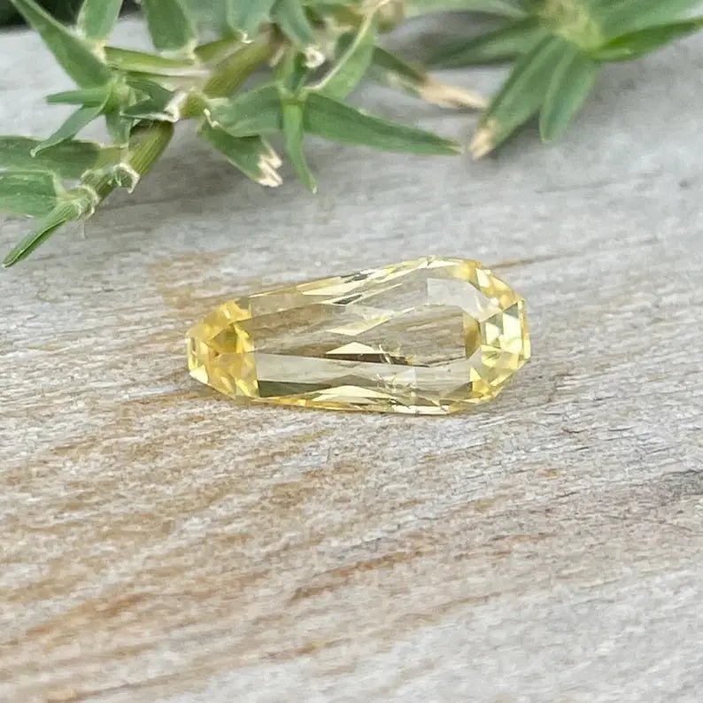 Natural Yellow Sapphire - Sapphirepal