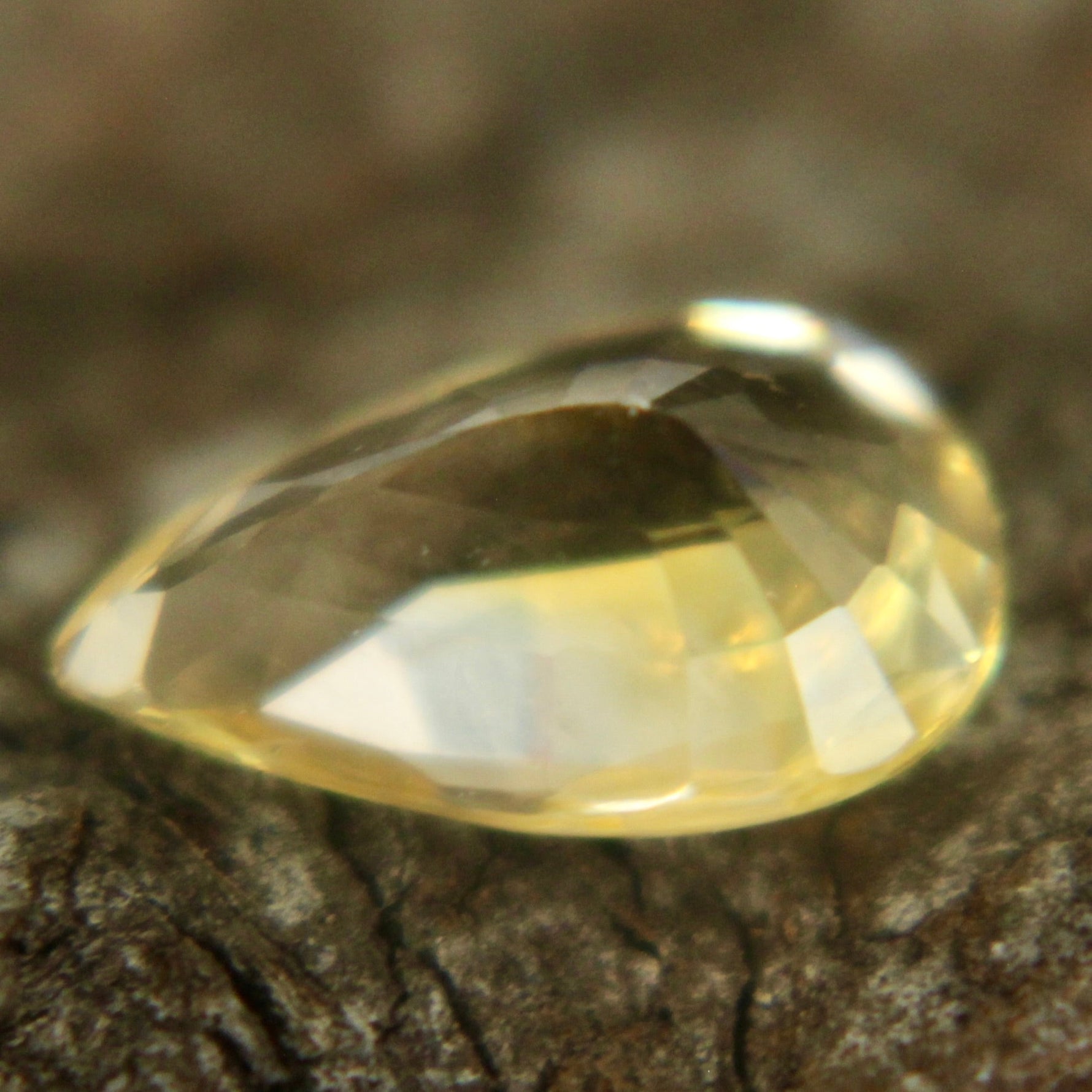 Natural Yellow Sapphire - Sapphirepal