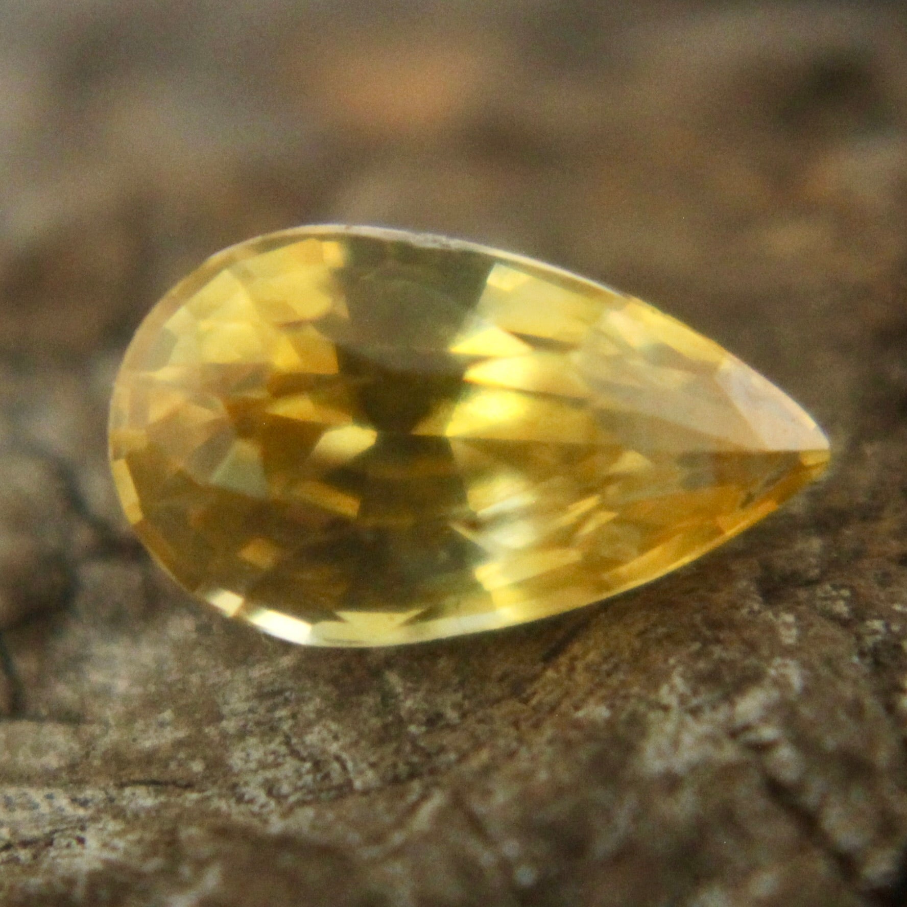 Natural Yellow Sapphire - Sapphirepal