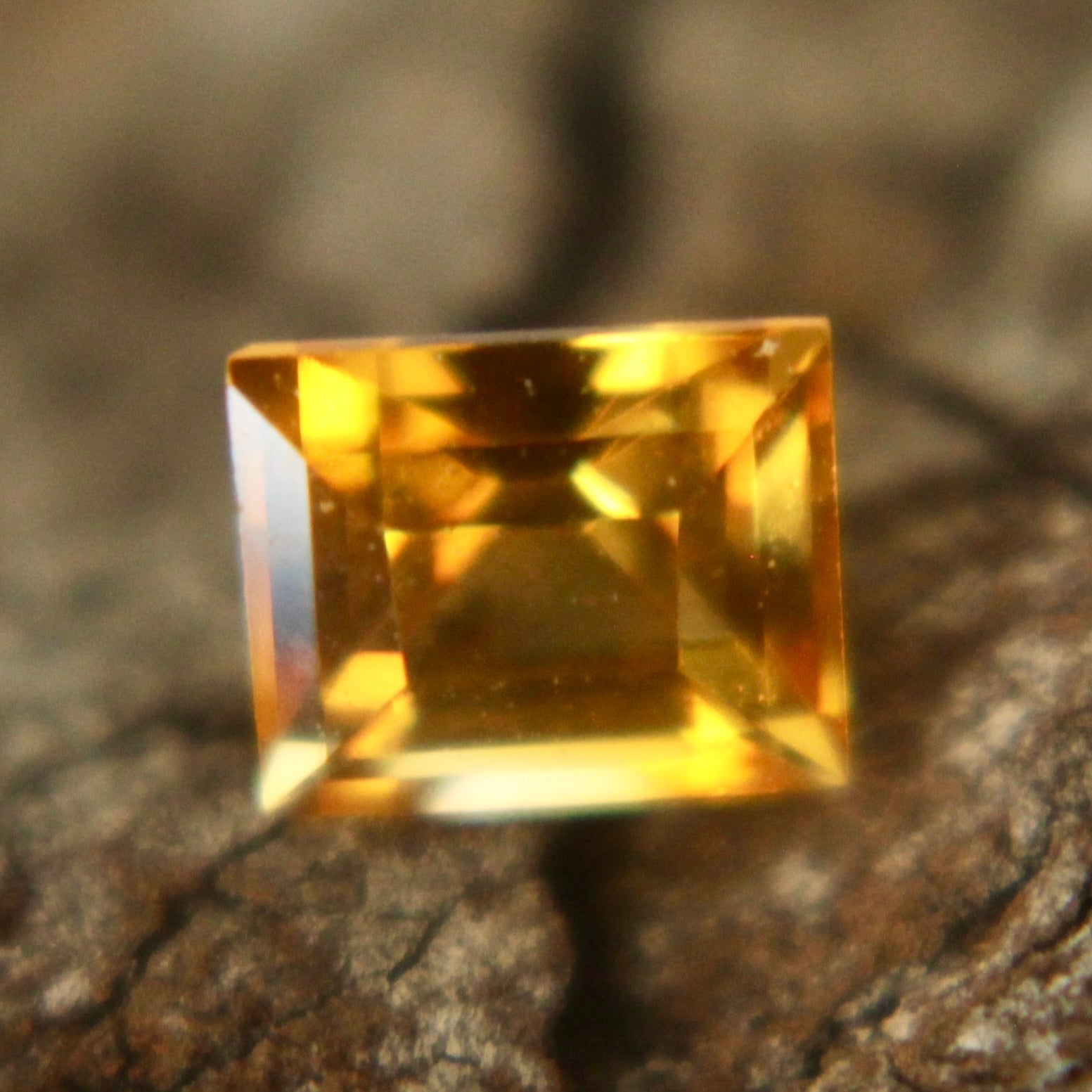 Natural Yellow Sapphire - Sapphirepal