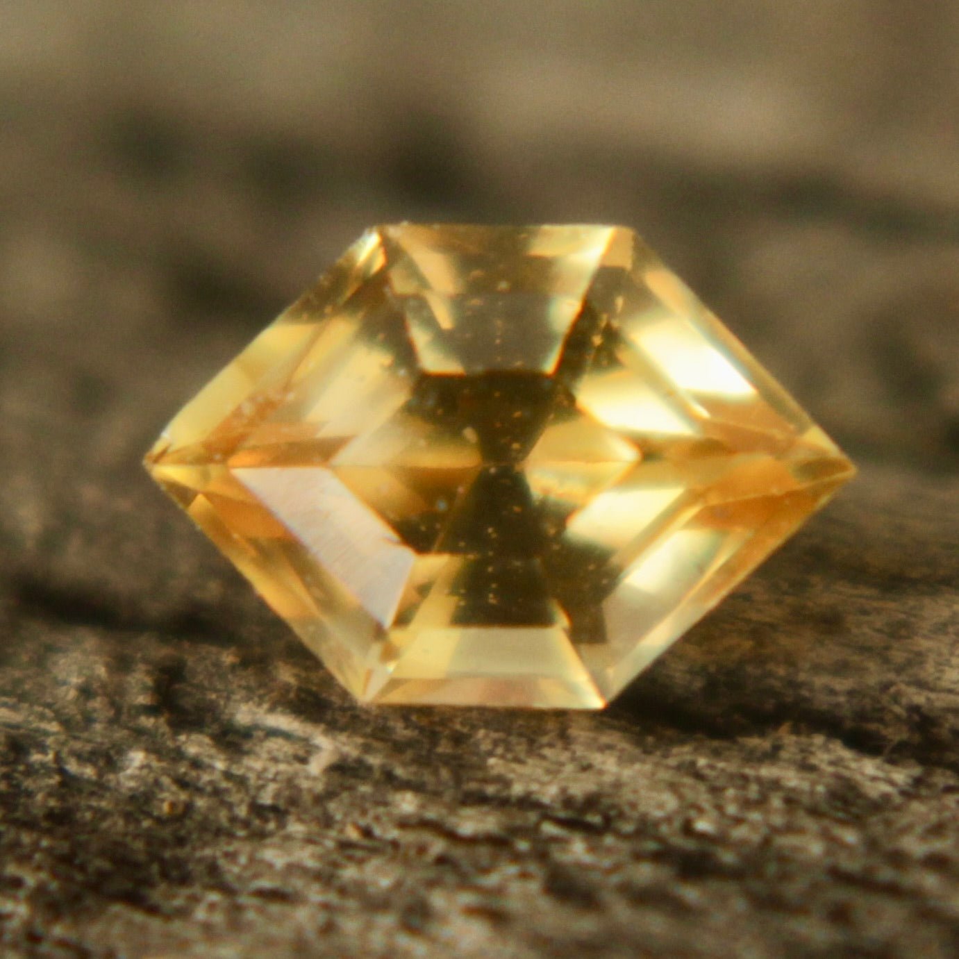Natural Yellow Sapphire - Sapphirepal