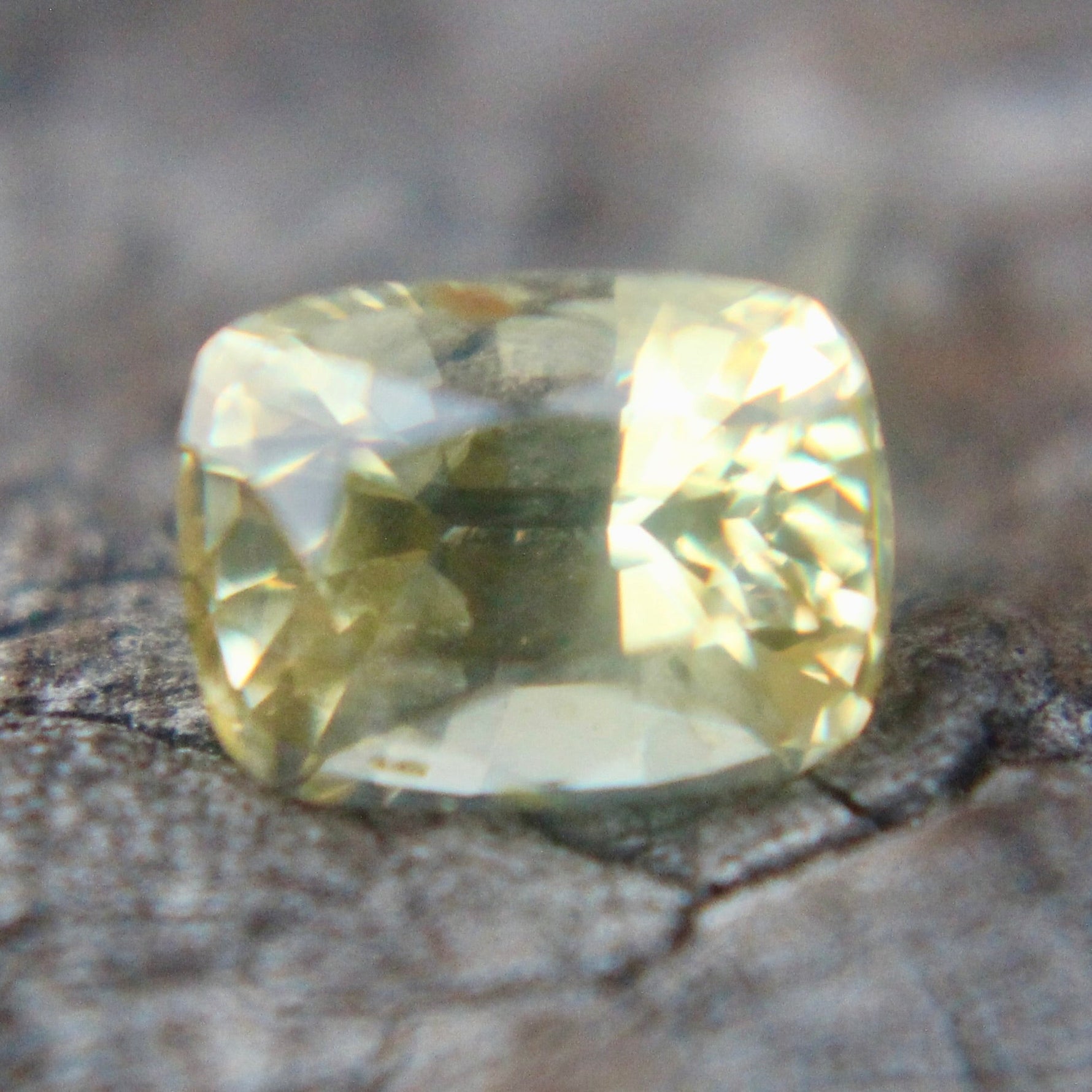 Natural Yellow Sapphire - Sapphirepal