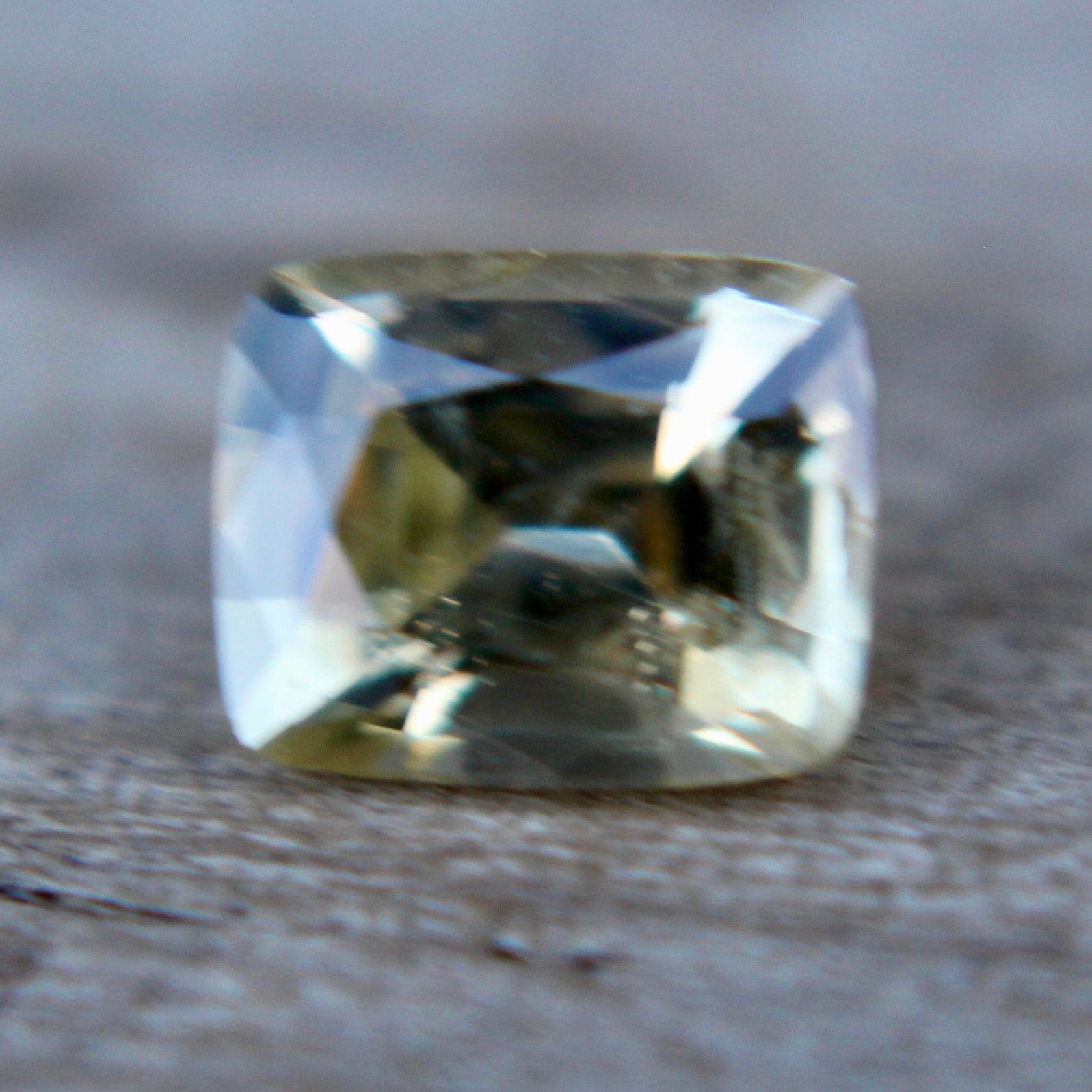 Natural Yellow Sapphire - Sapphirepal
