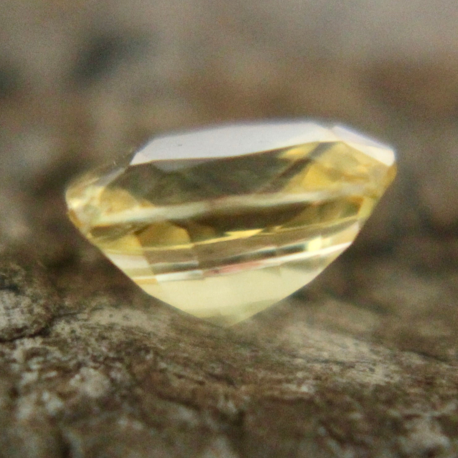 Natural Yellow Sapphire - Sapphirepal