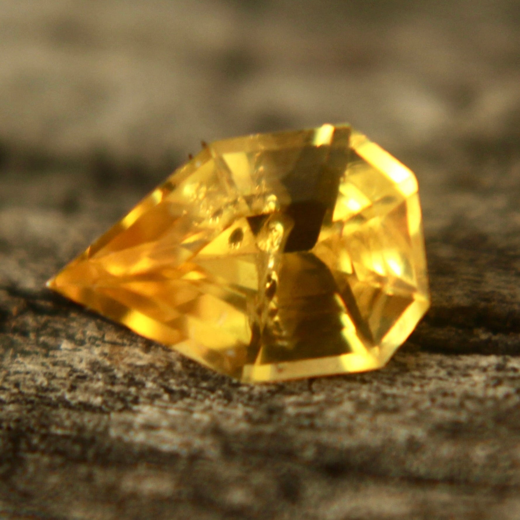 Natural Yellow Sapphire - Sapphirepal