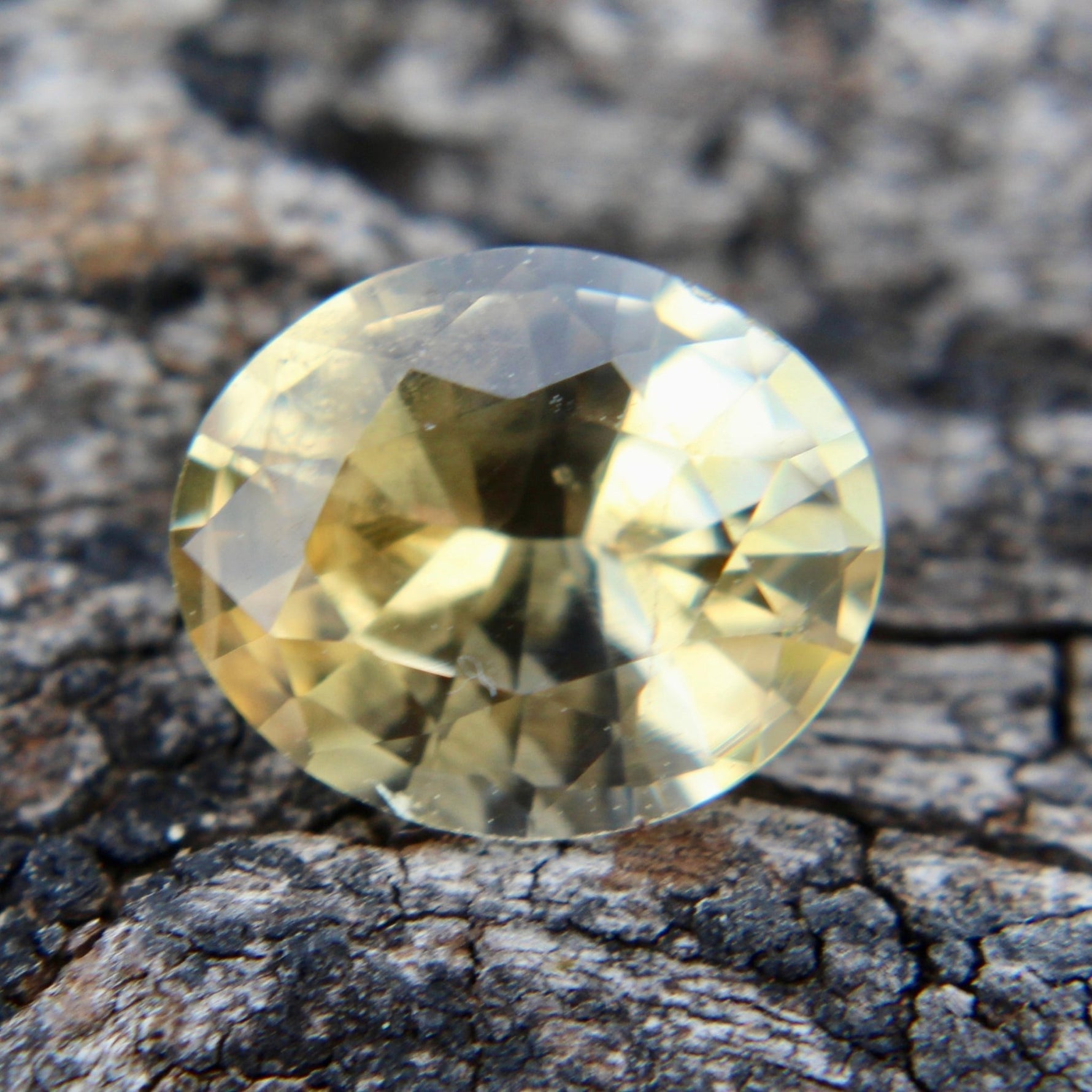 Natural Yellow Sapphire - Sapphirepal