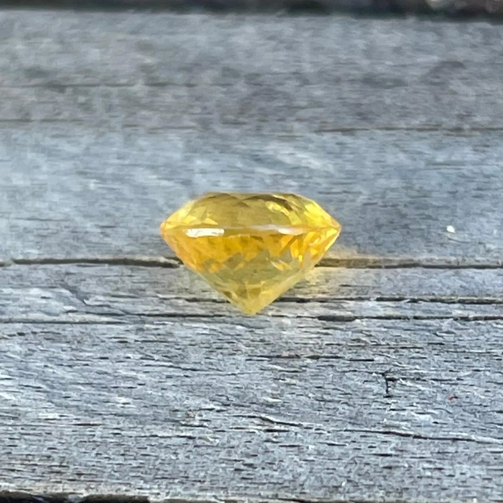Natural Yellow Sapphire - Sapphirepal