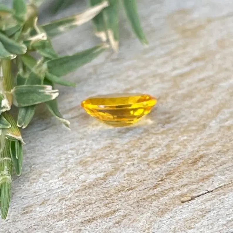 Natural Yellow Sapphire - Sapphirepal