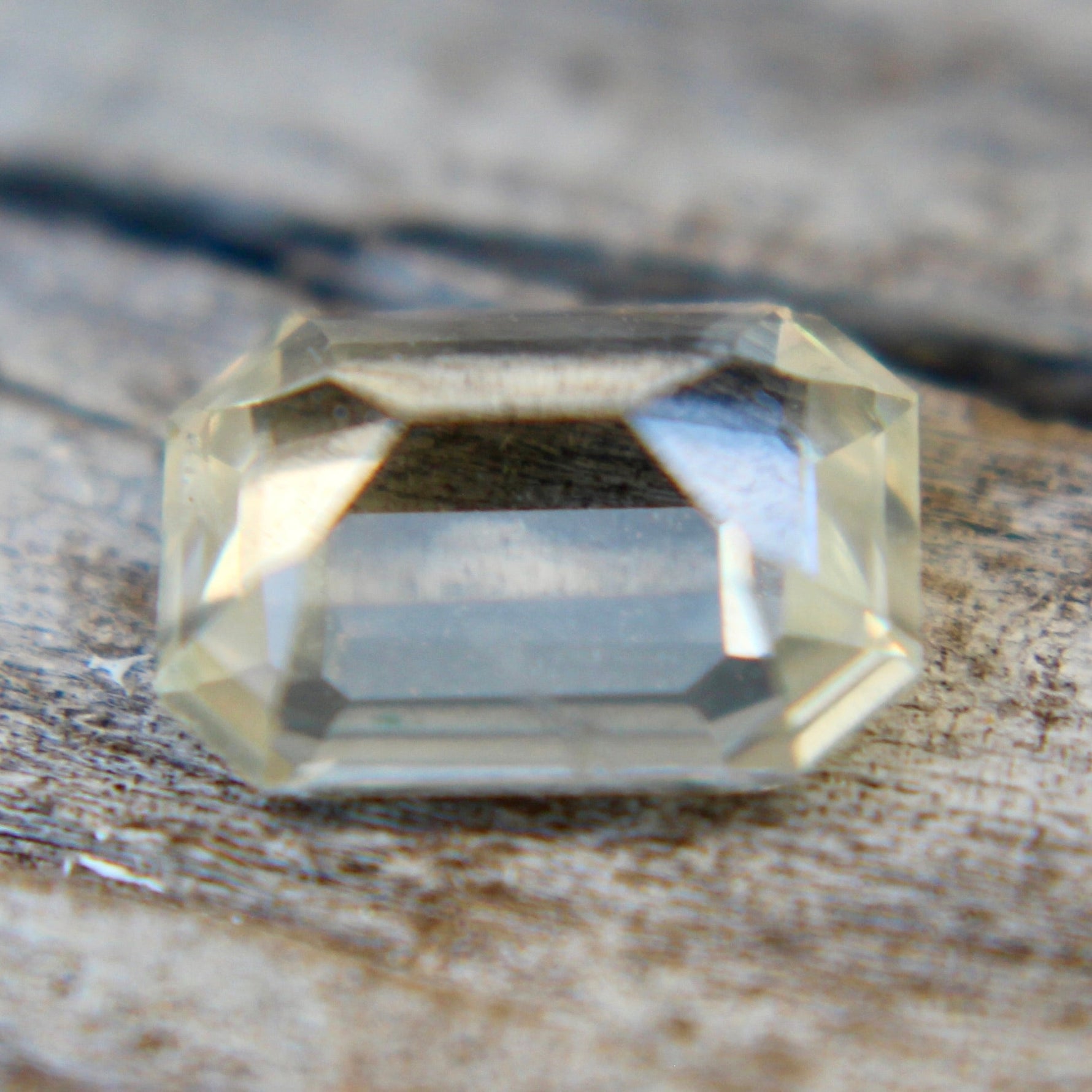 Natural Yellow Sapphire - Sapphirepal