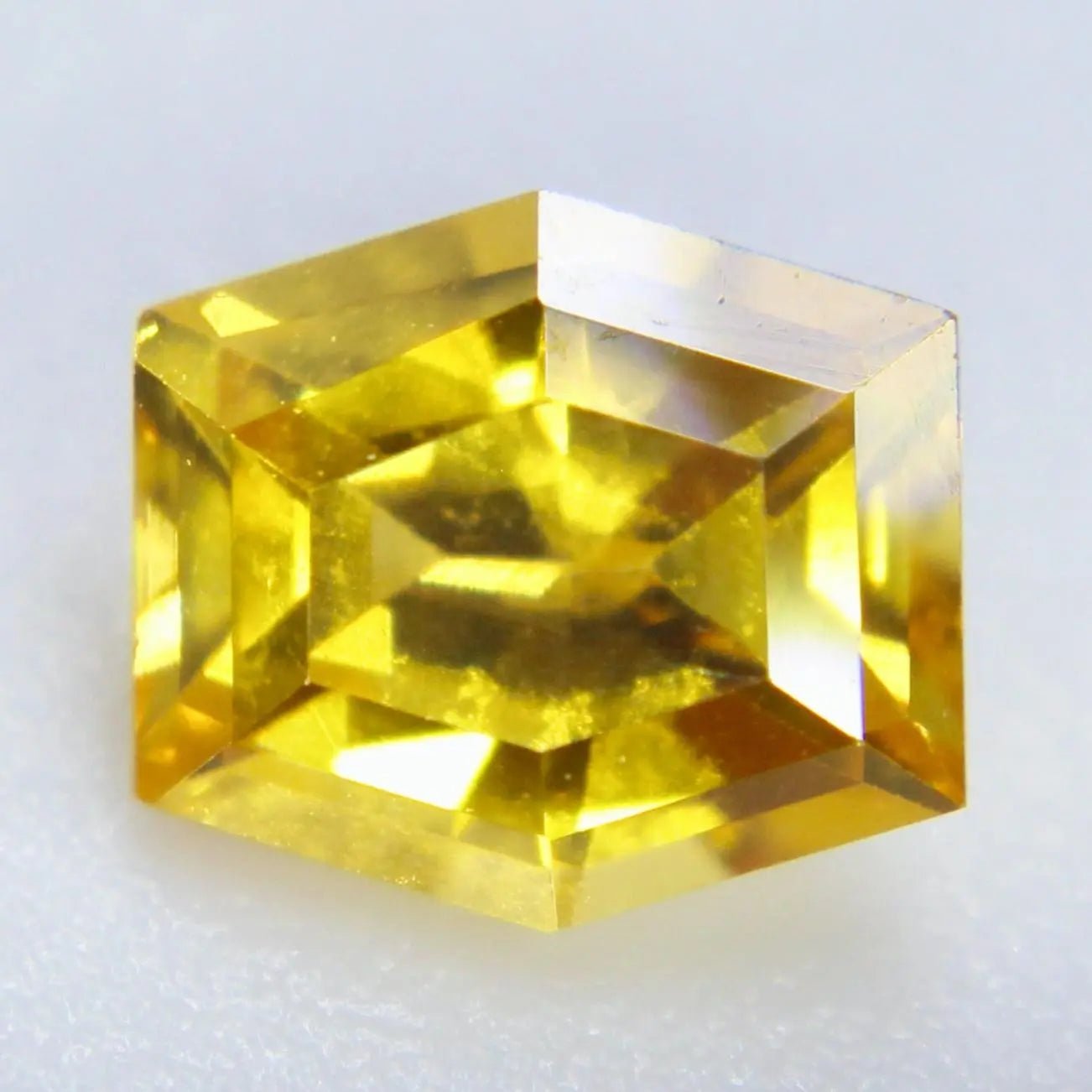 Natural Yellow Sapphire - Sapphirepal