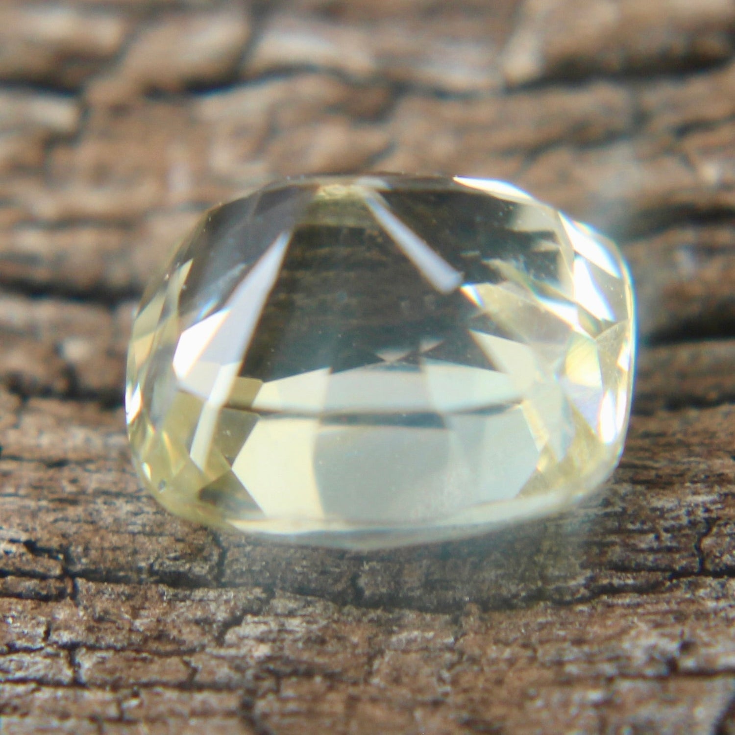 Natural Yellow Sapphire - Sapphirepal