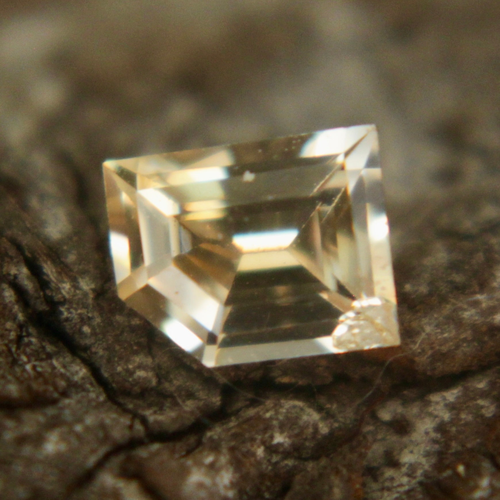 Natural Yellow Sapphire - Sapphirepal