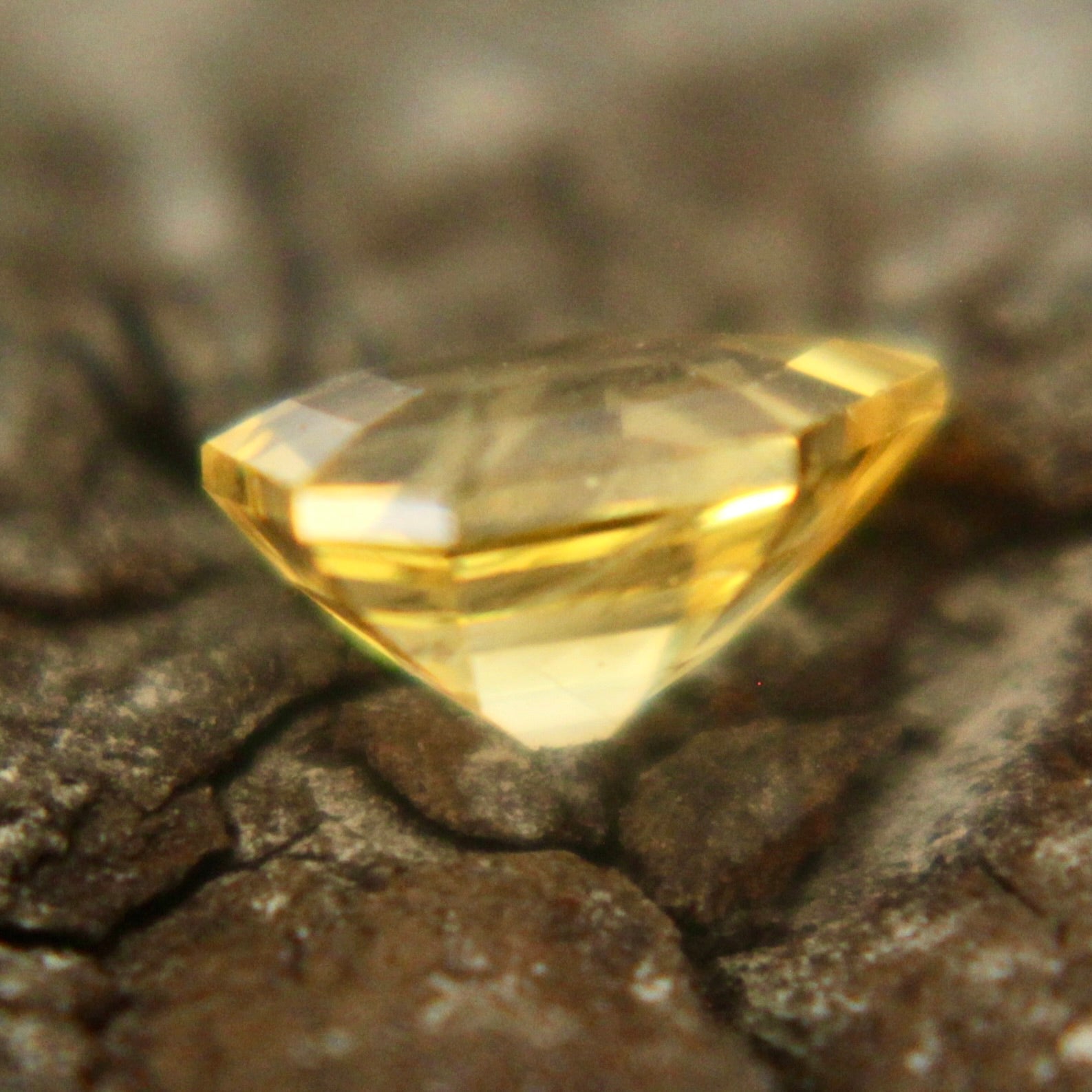 Natural Yellow Sapphire - Sapphirepal