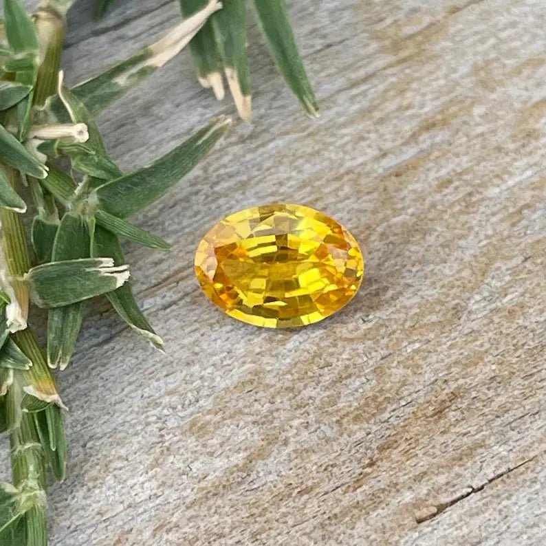 Natural Yellow Sapphire - Sapphirepal