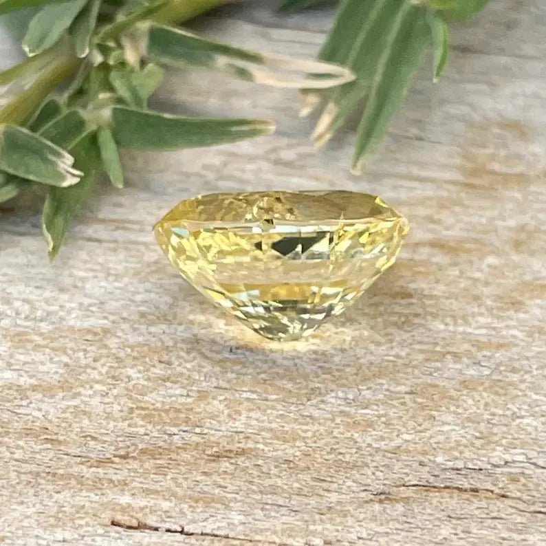 Natural Yellow Sapphire - Sapphirepal