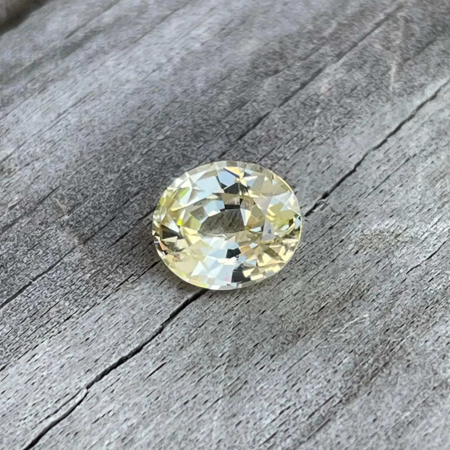 Natural Yellow Sapphire - Sapphirepal