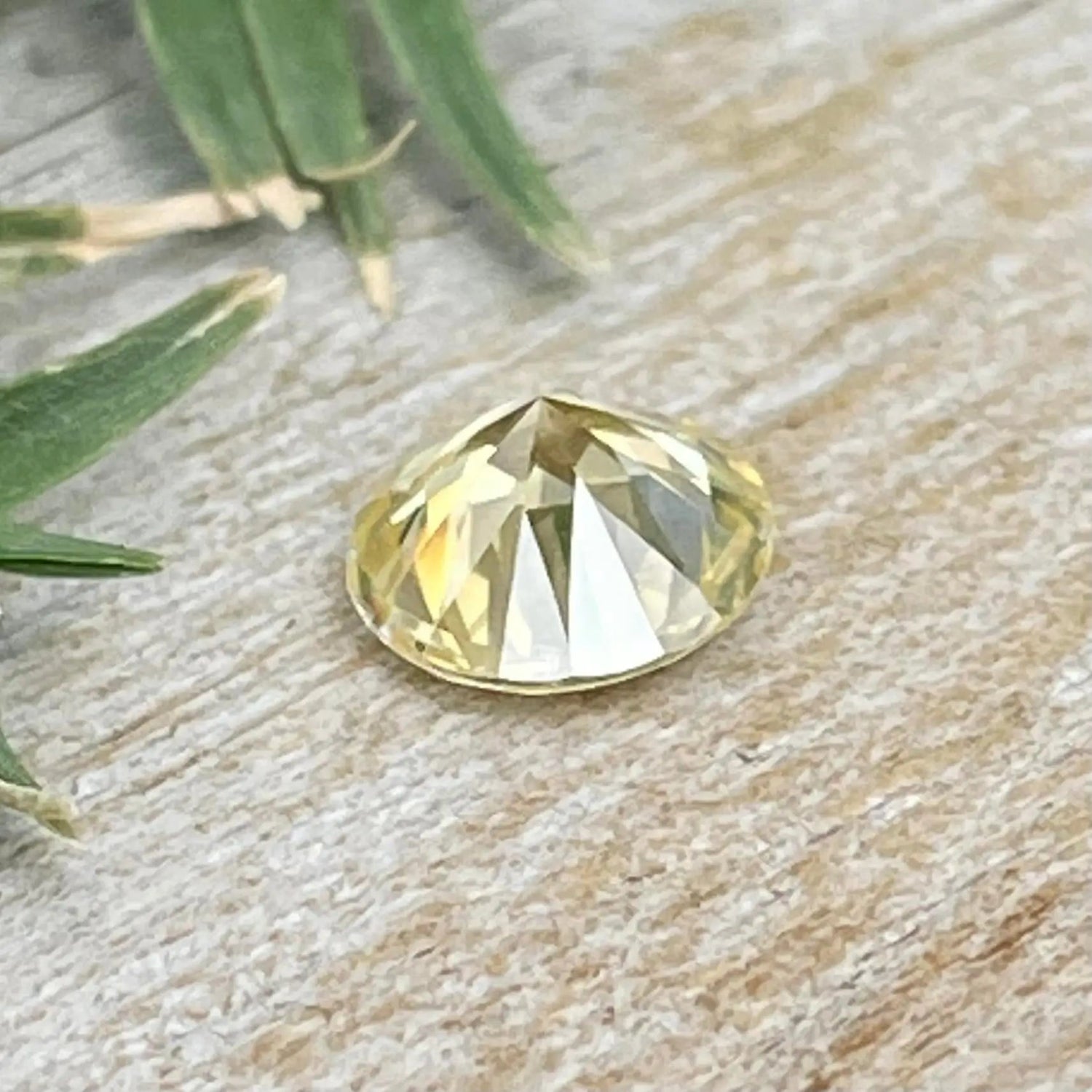 Natural Yellow Sapphire - Sapphirepal