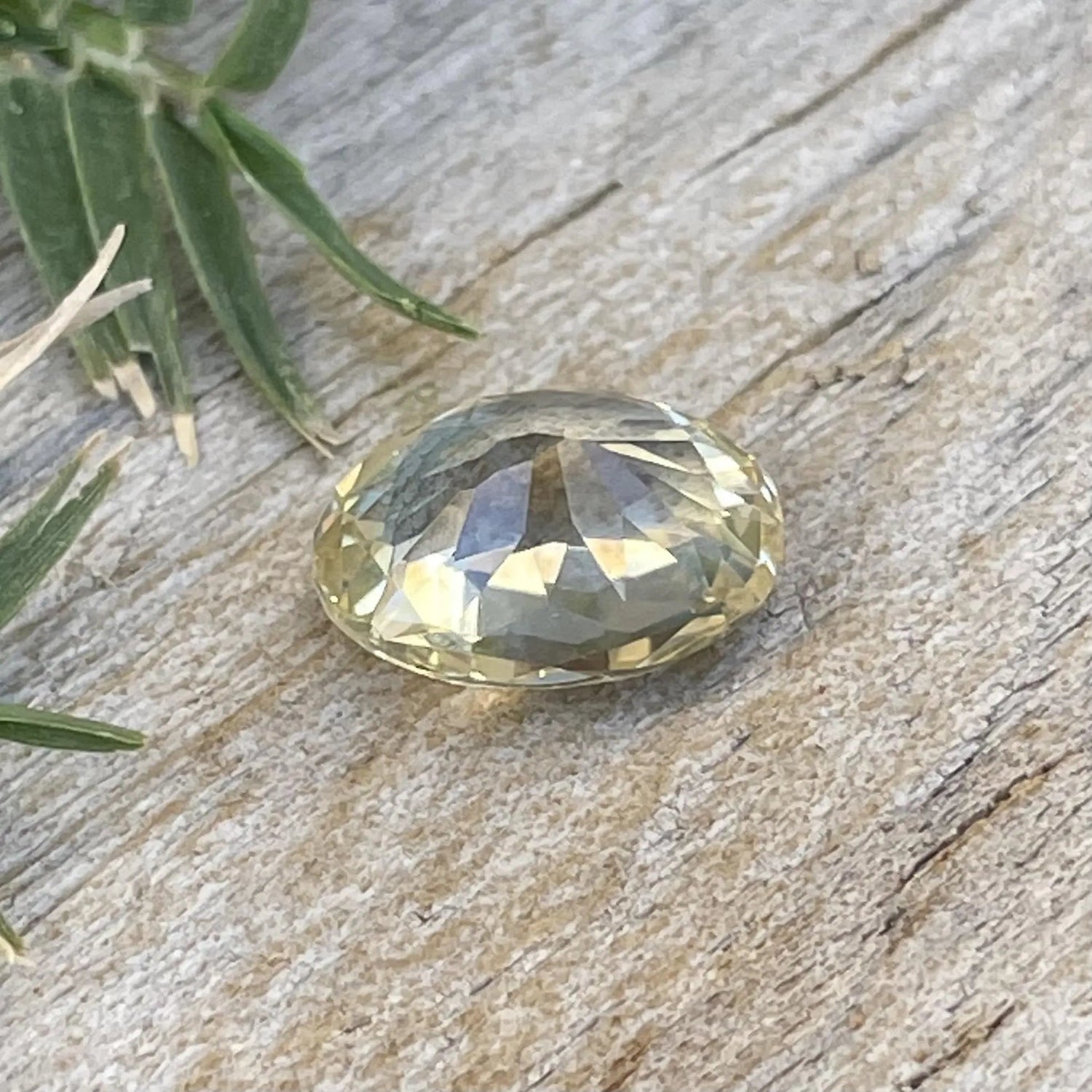 Natural Yellow Sapphire - Sapphirepal