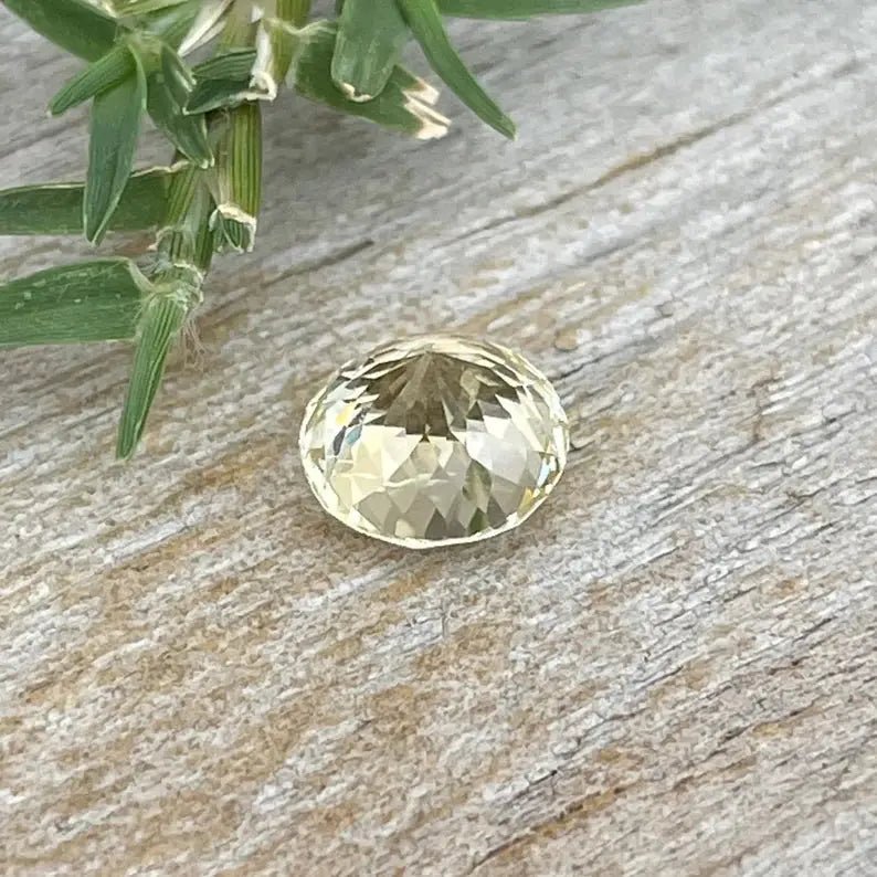 Natural Yellow Sapphire - Sapphirepal